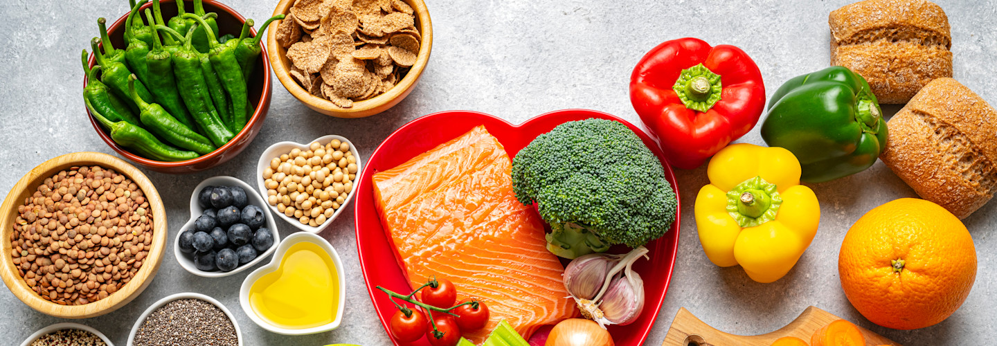 La alimentación y un estilo de vida saludable son fundamentales tanto para prevenir un ataque al corazón como para superarlo si ya ha ocurrido.