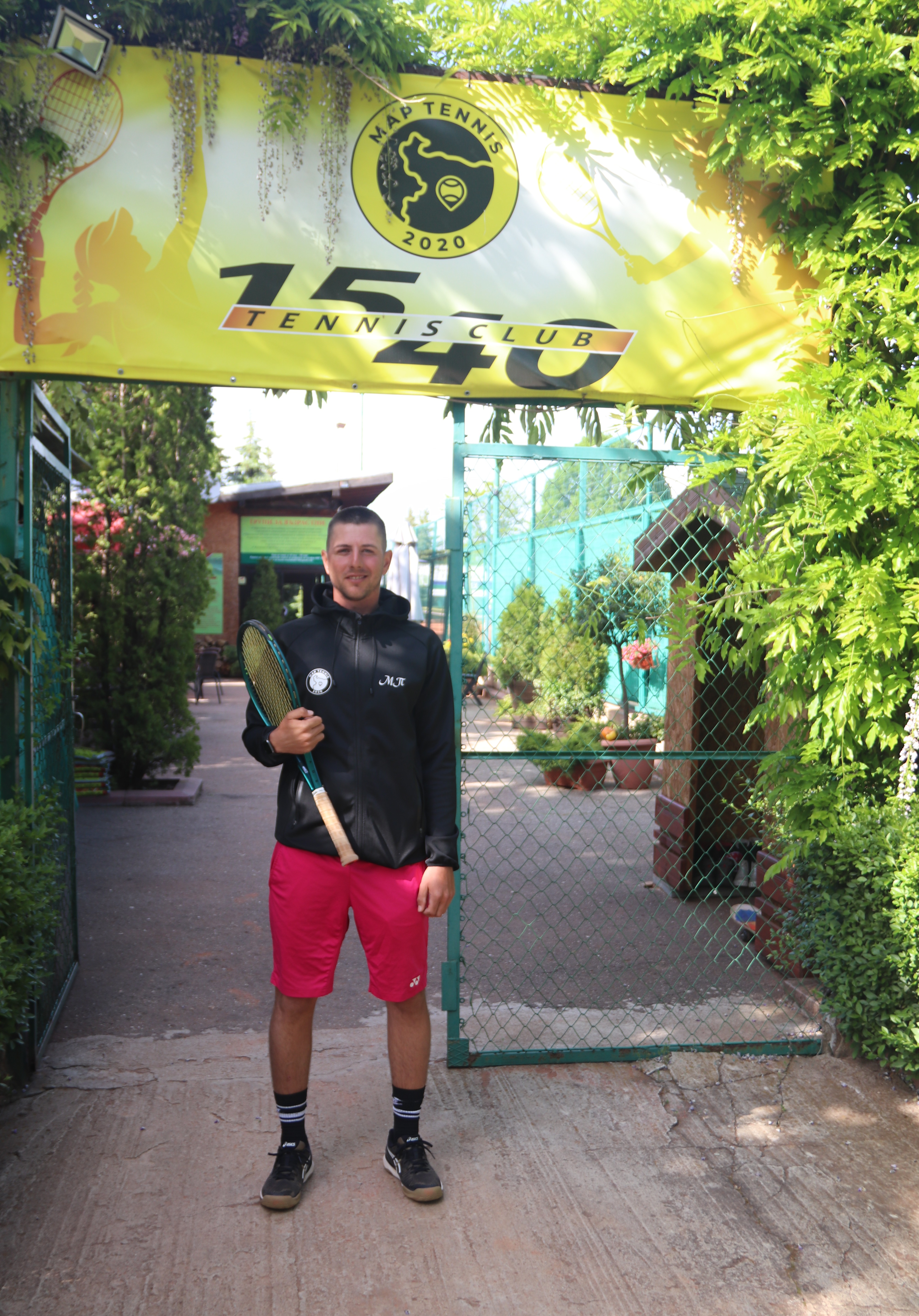 Михаил Петров