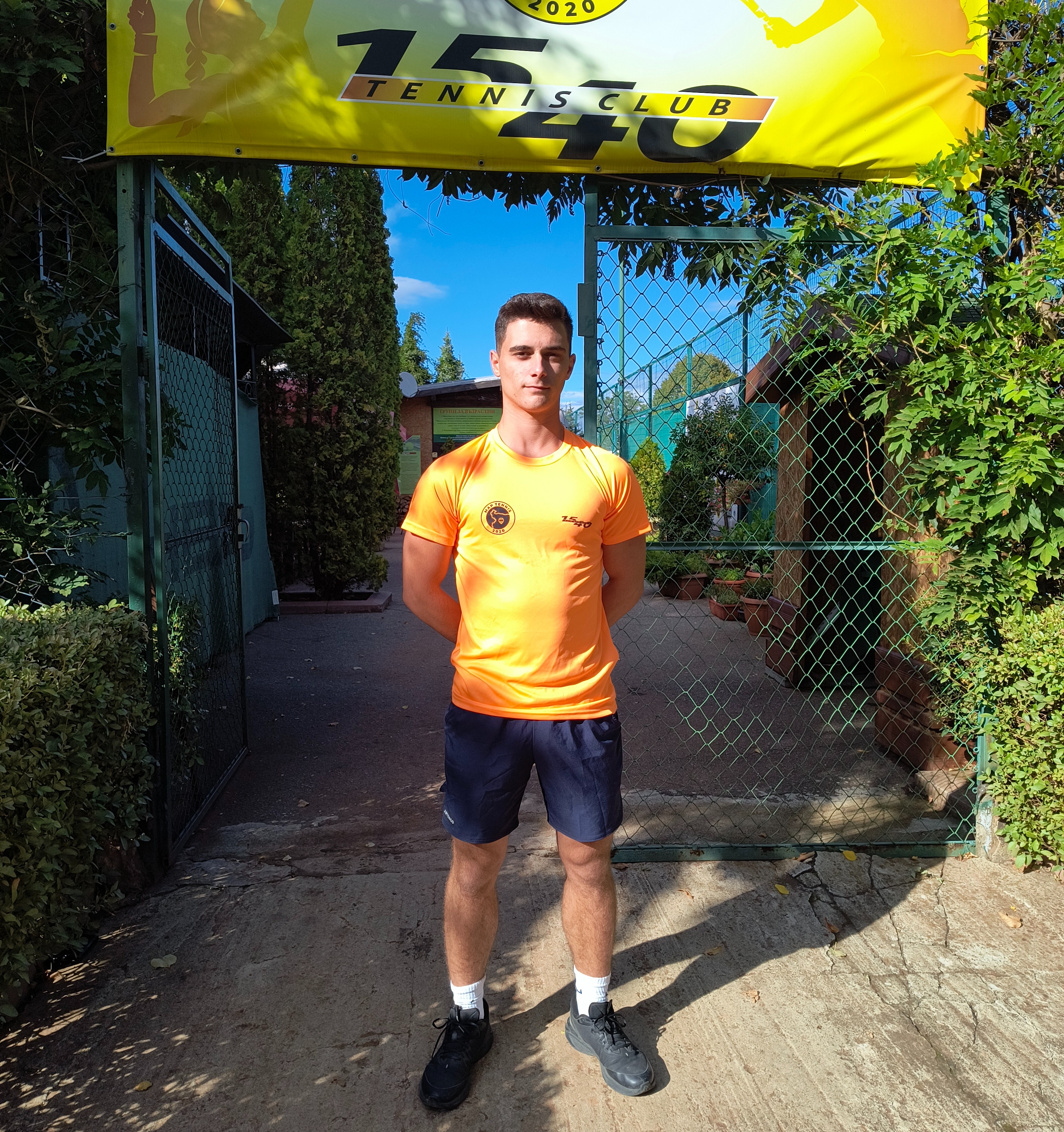 Деян Валентинов