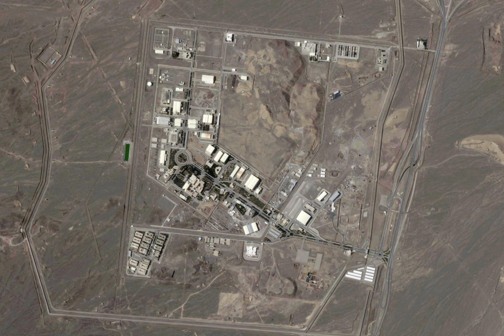 Israele colpisce i siti nucleari iraniani: mercati in allerta e impatto immediato su petrolio, oro e obbligazioni