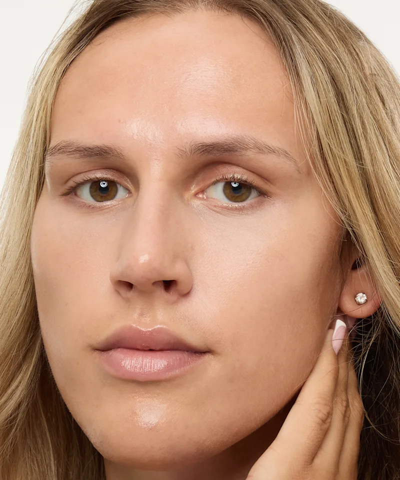 Shell concealer worn by Mabon Harper