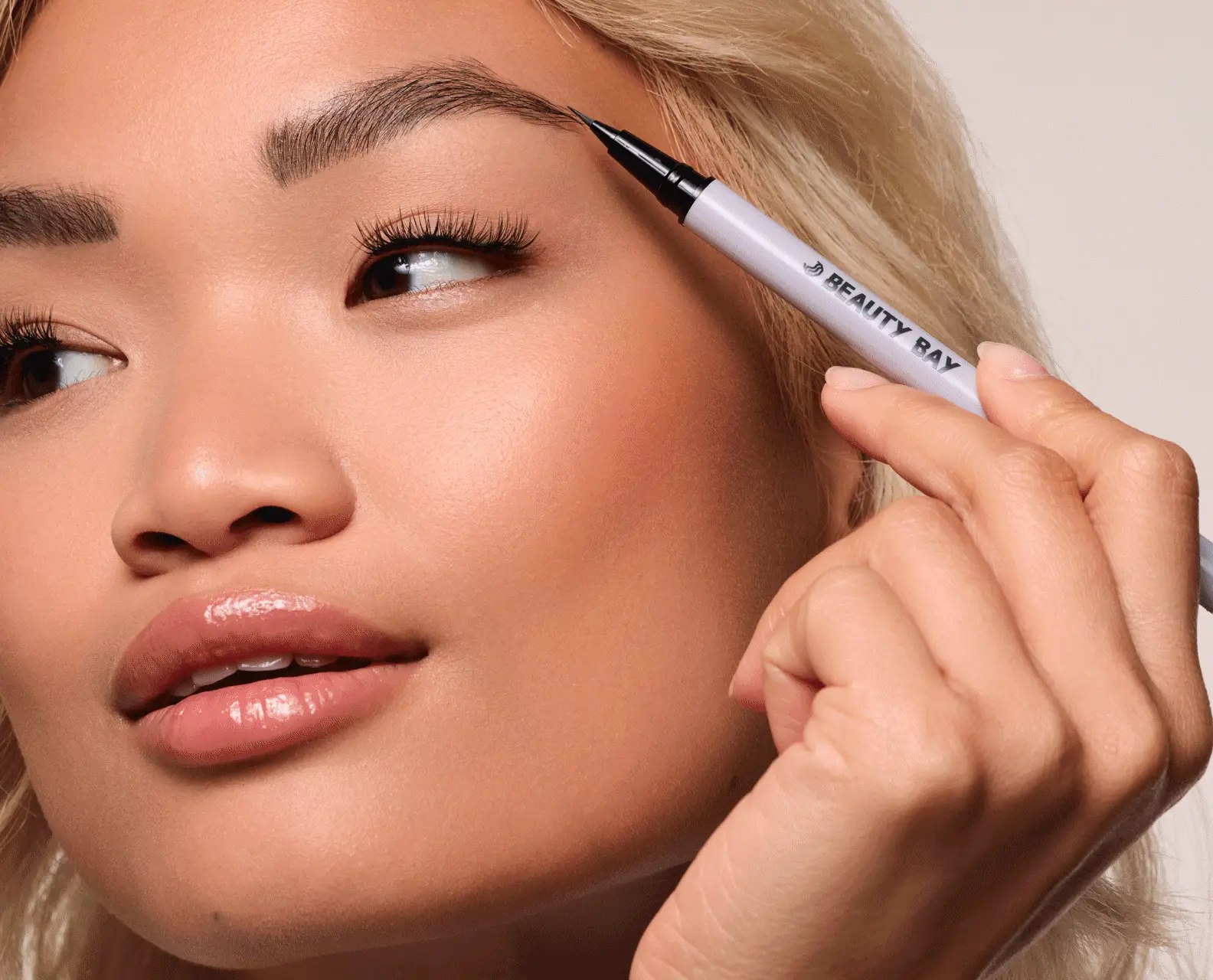 Brows so sleek
