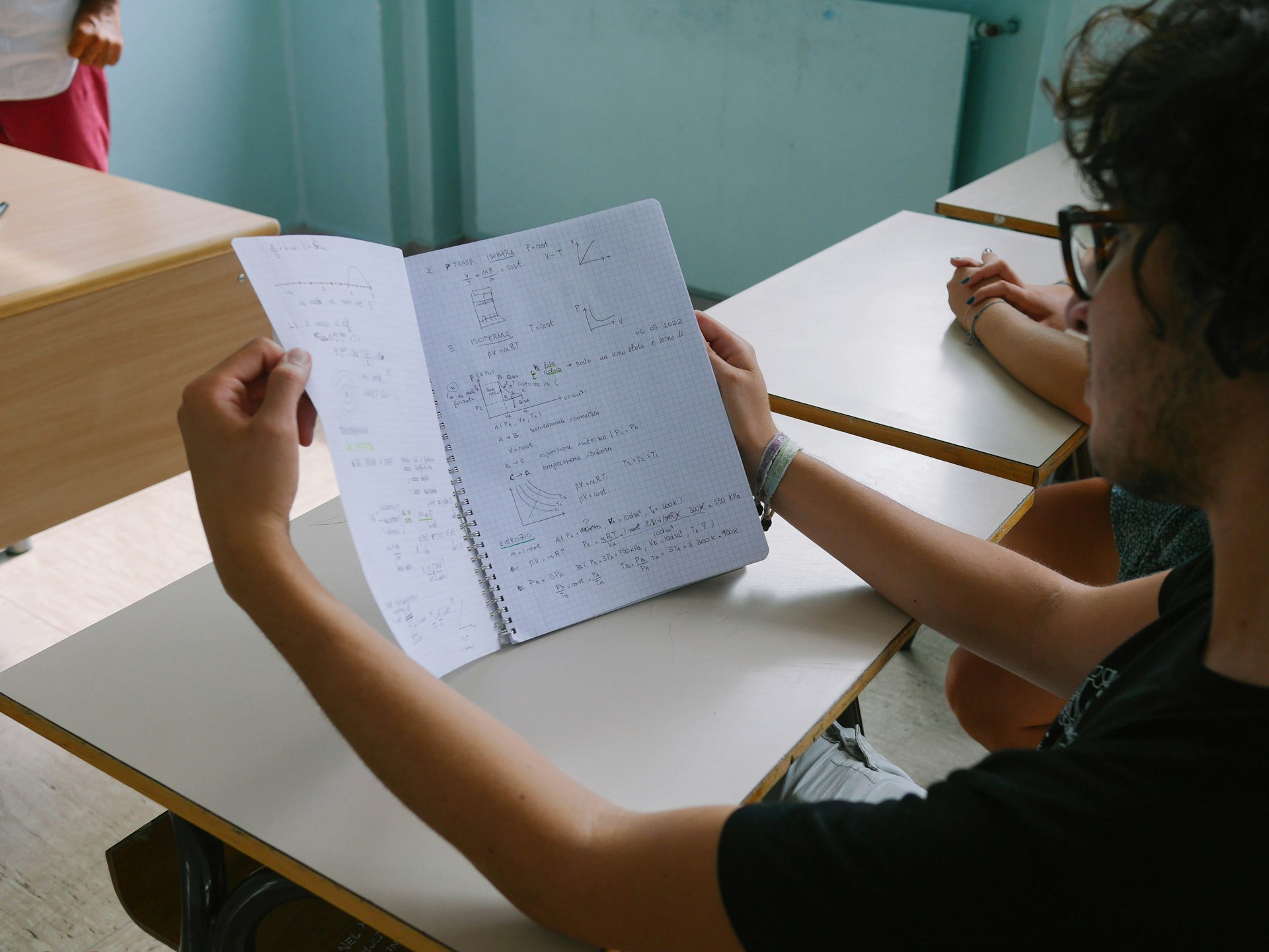 Essential Tips for International Students Applying for Study Permits