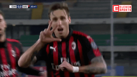 Endurance training: soccer players cheering