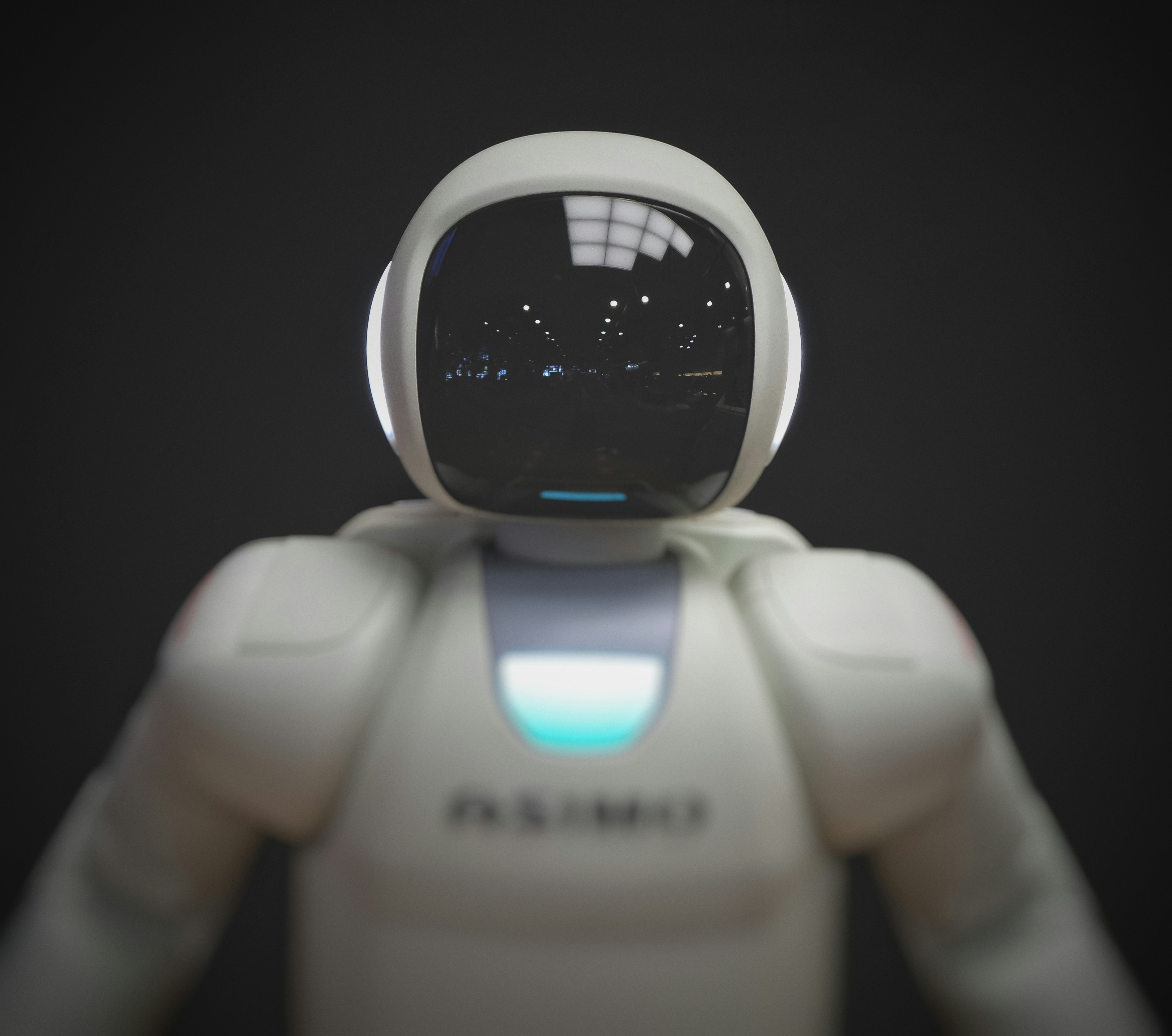 Close-up of a futuristic robot symbolising the evolution of AI models and how Indexed Lab helps brands optimise for AI Overviews and generative engines.