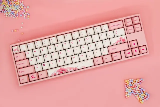Ducky Miya Pro Sakura V2 Cherry MX Brown LED White