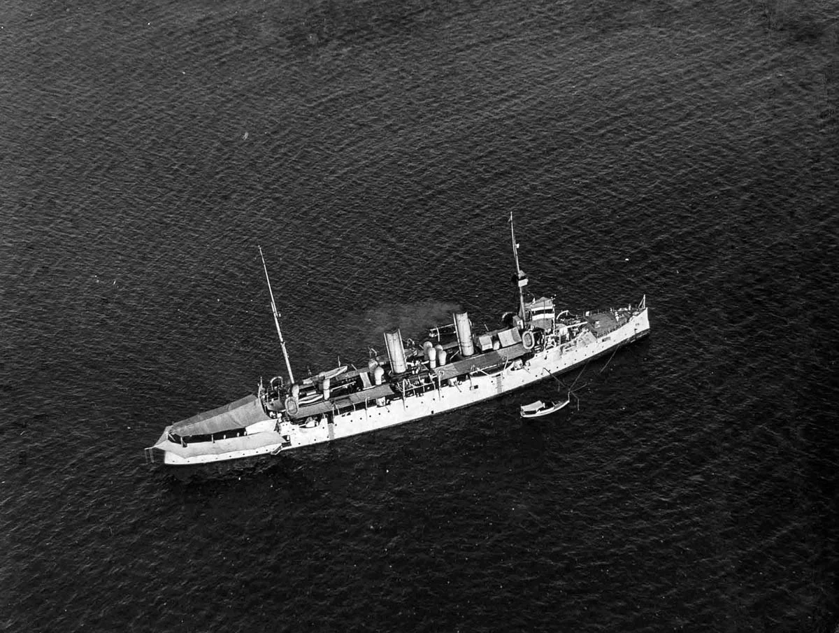 17-03-HMS-Fox