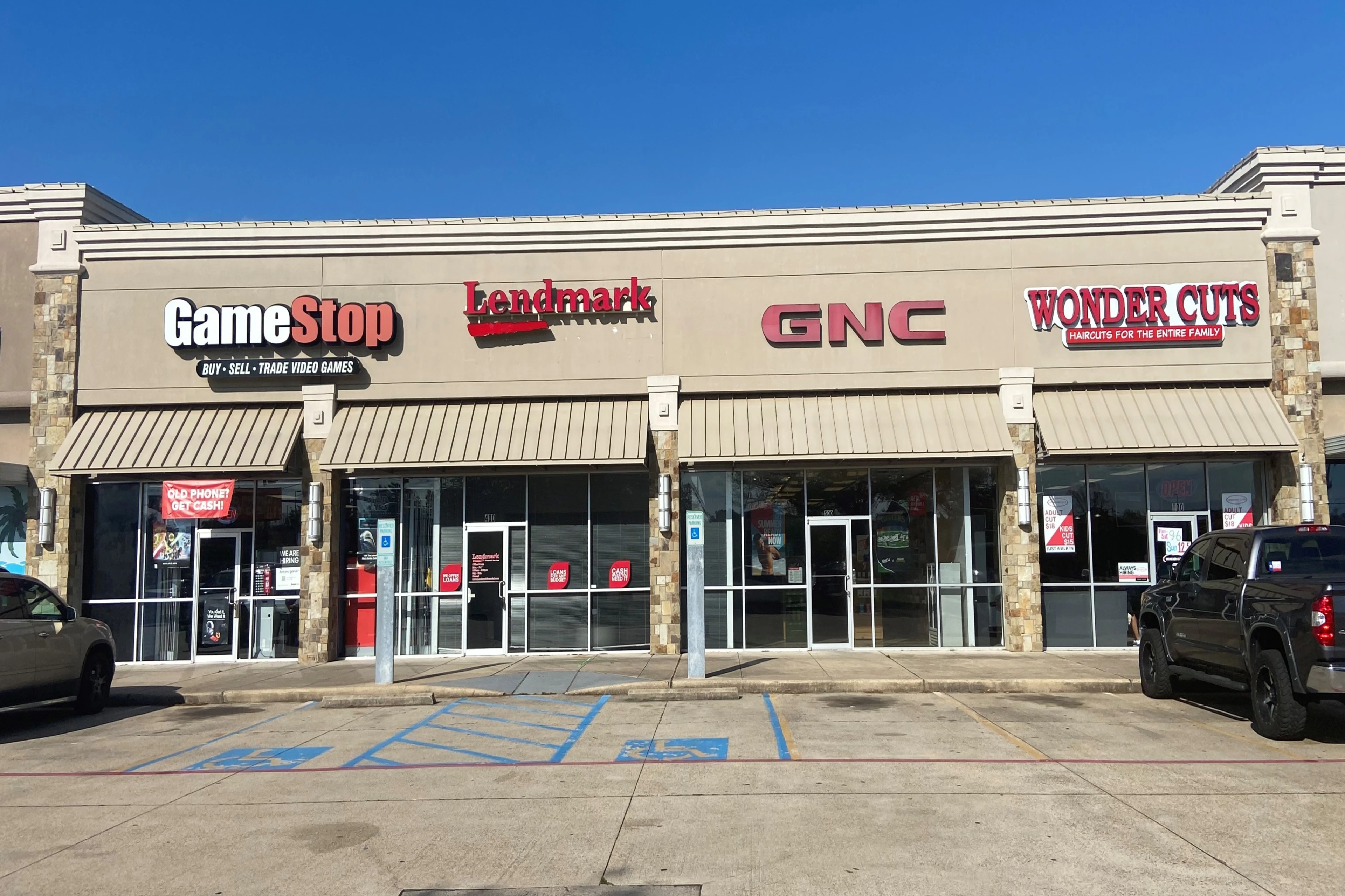 Exterior view of the branch location.
