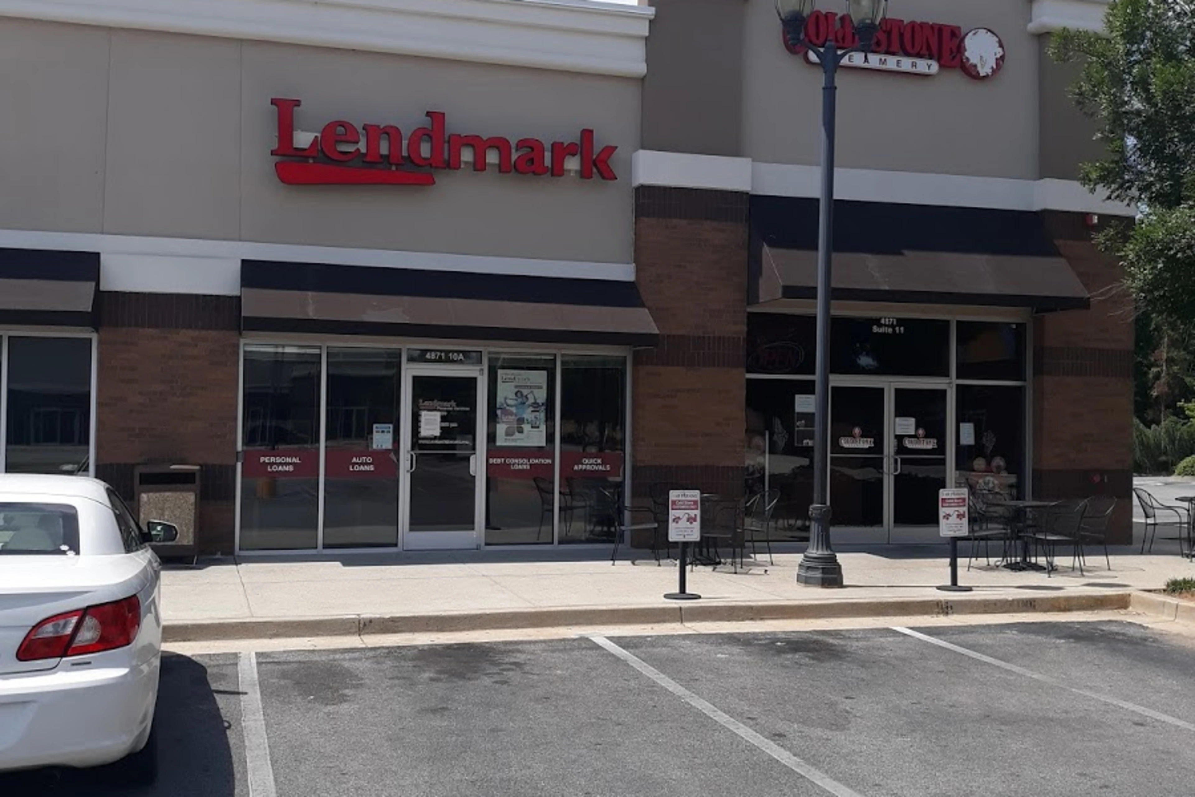 Exterior view of the branch location.