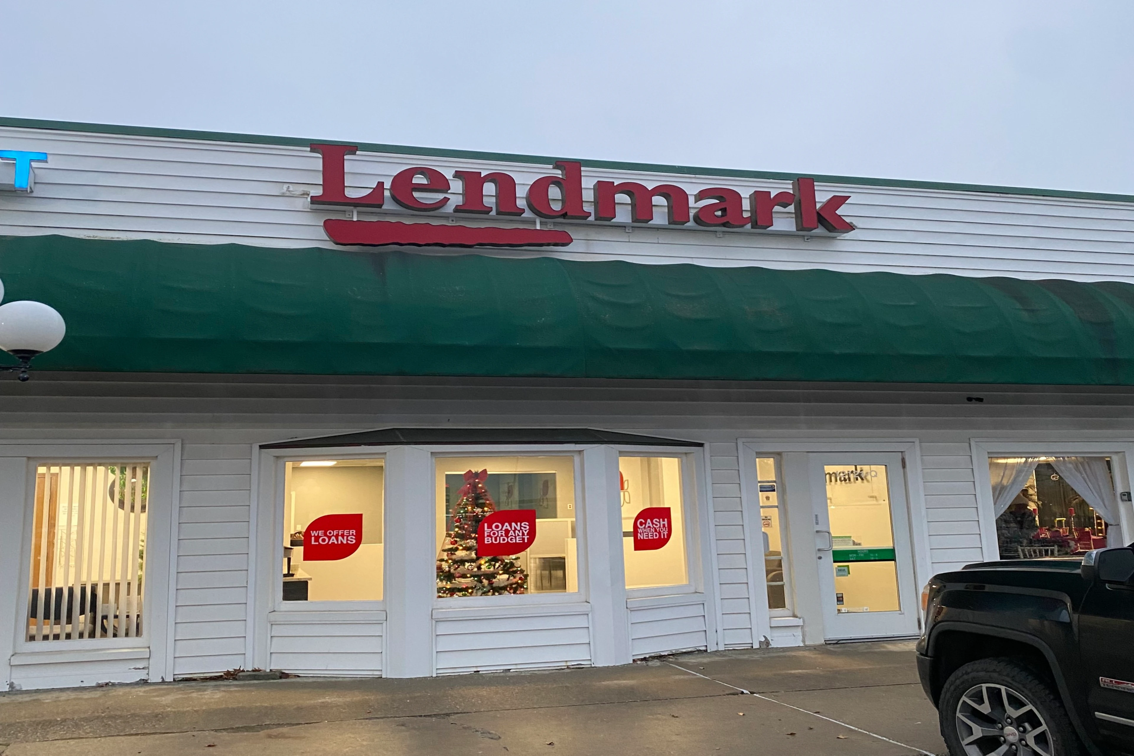 Exterior view of the branch location.