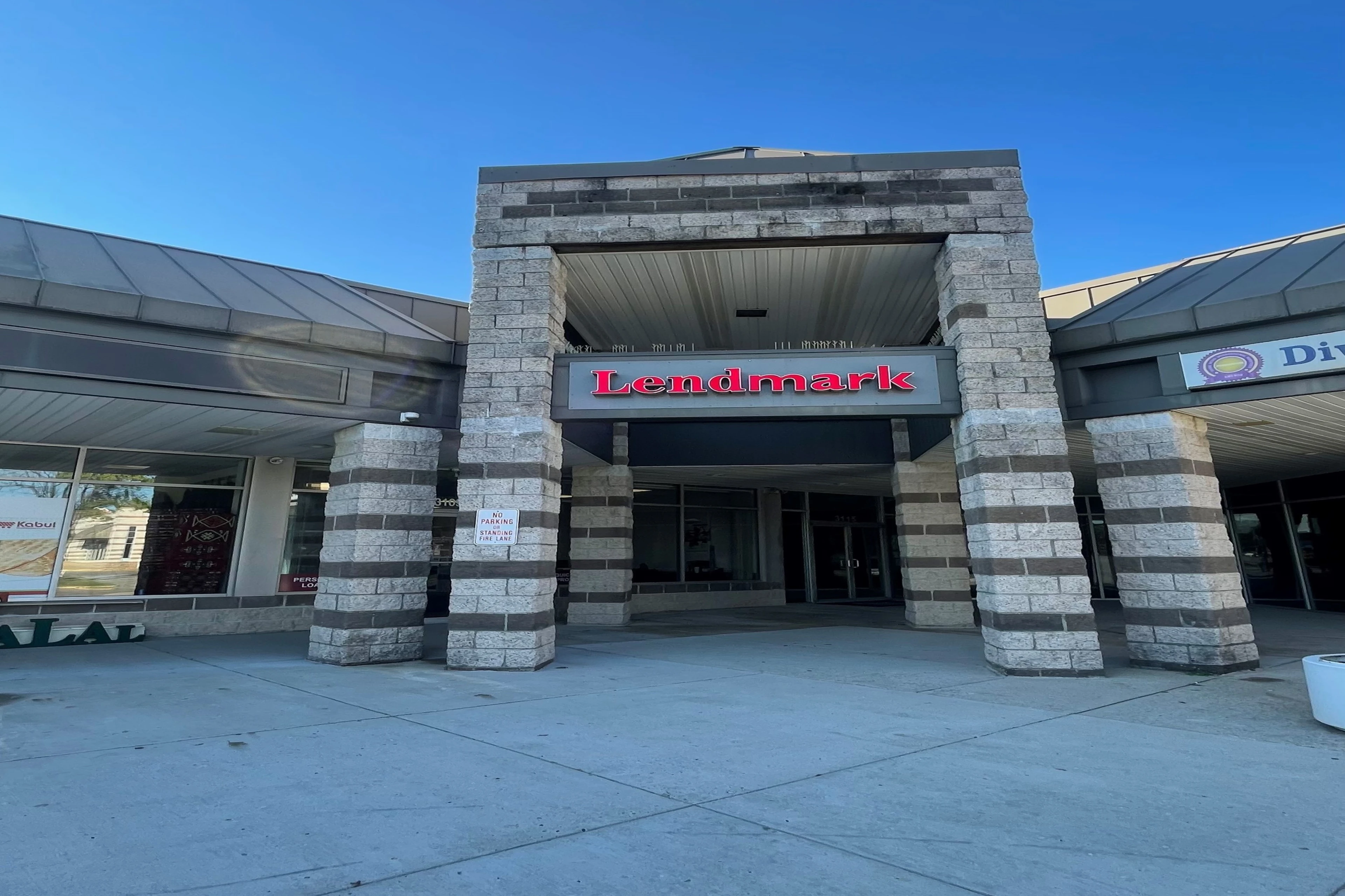 Exterior view of the branch location.