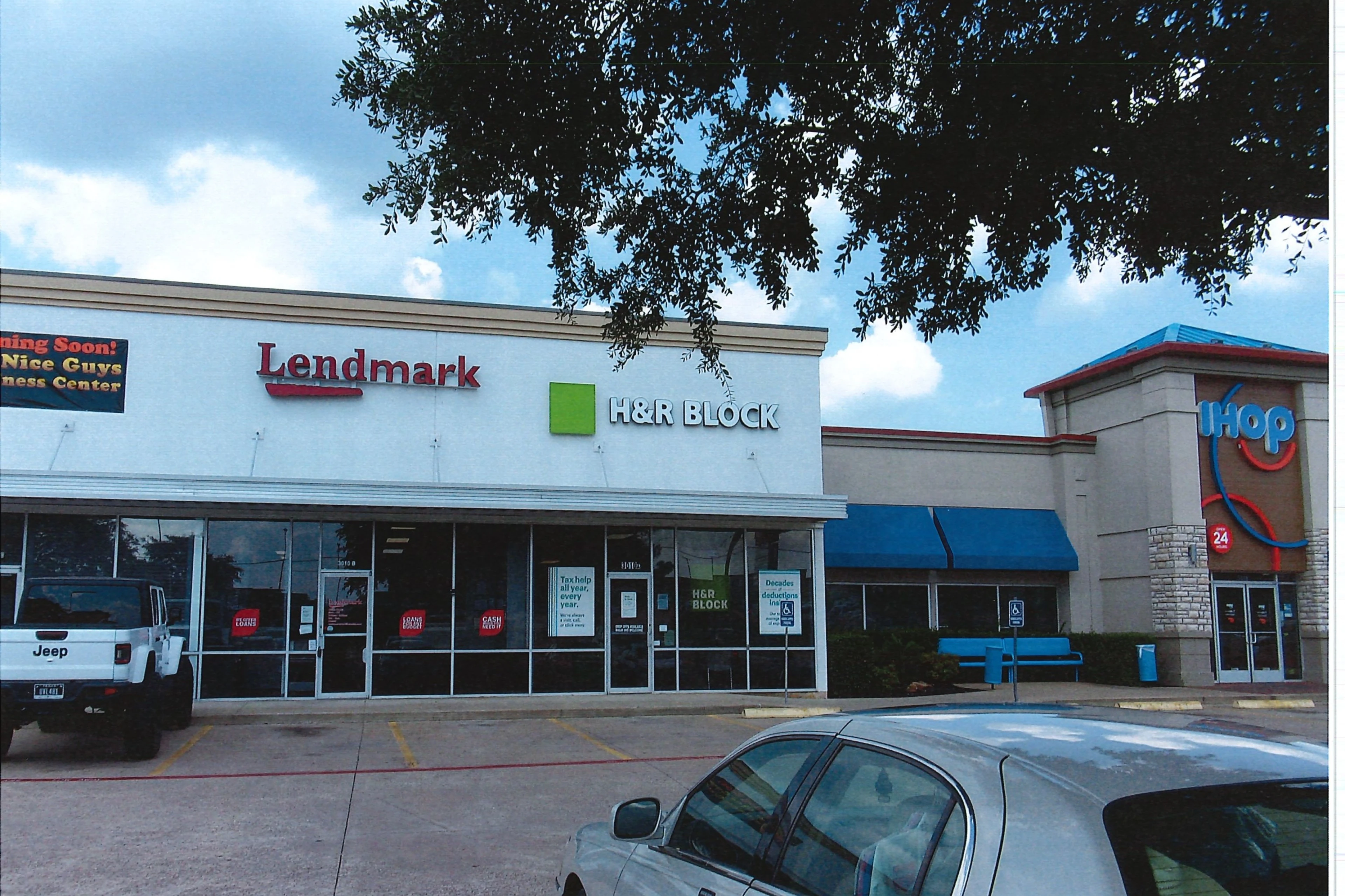 Exterior view of the branch location.