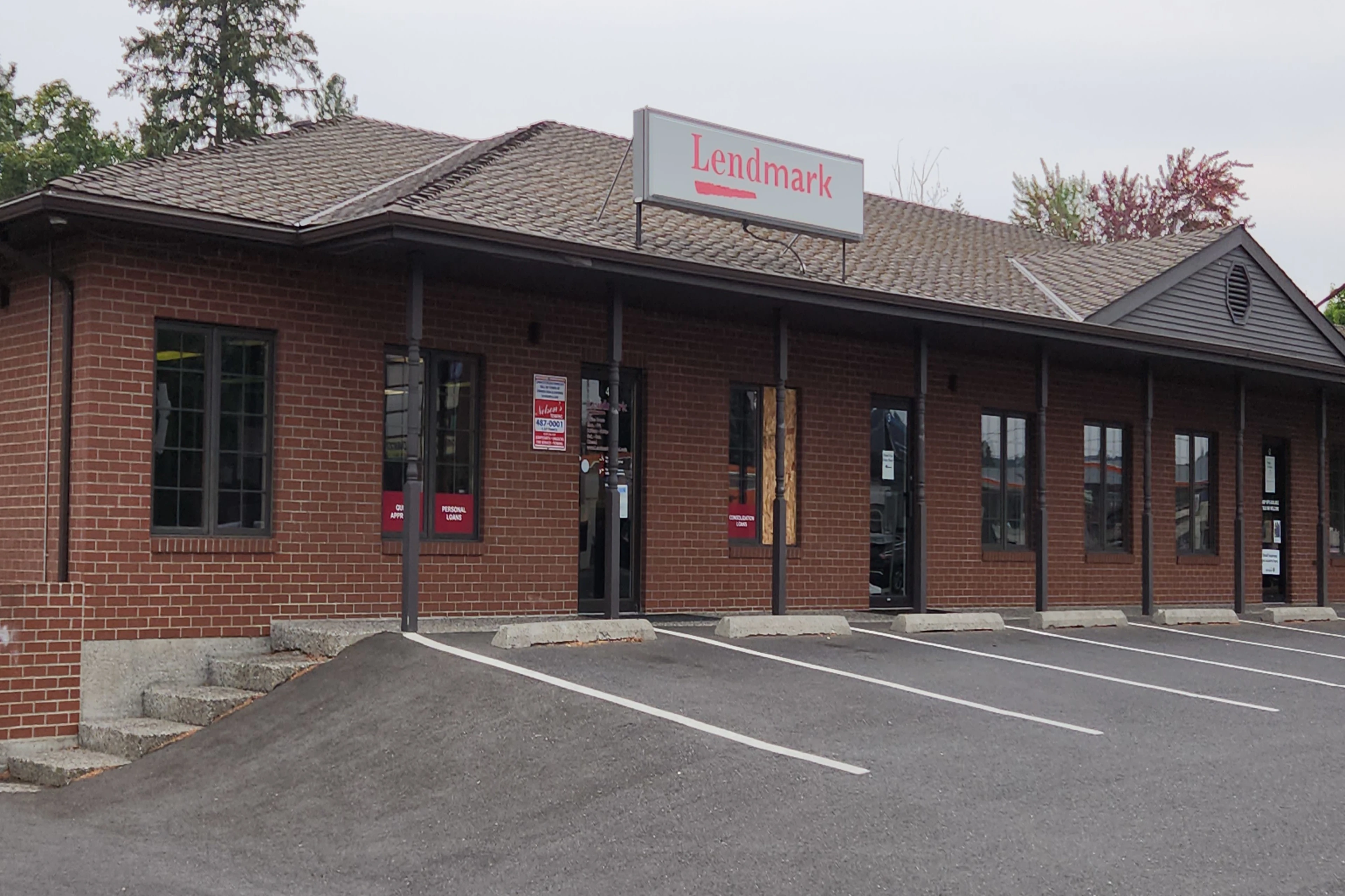 Exterior view of the branch location.