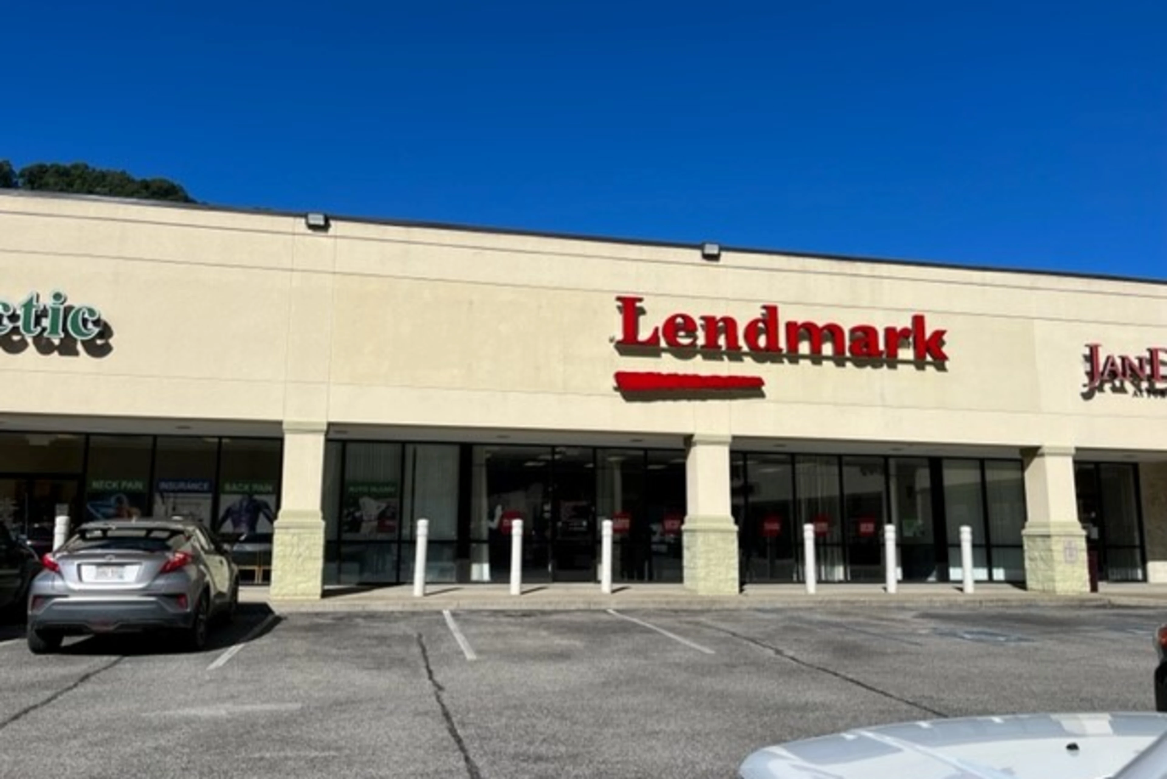 Exterior view of the branch location.