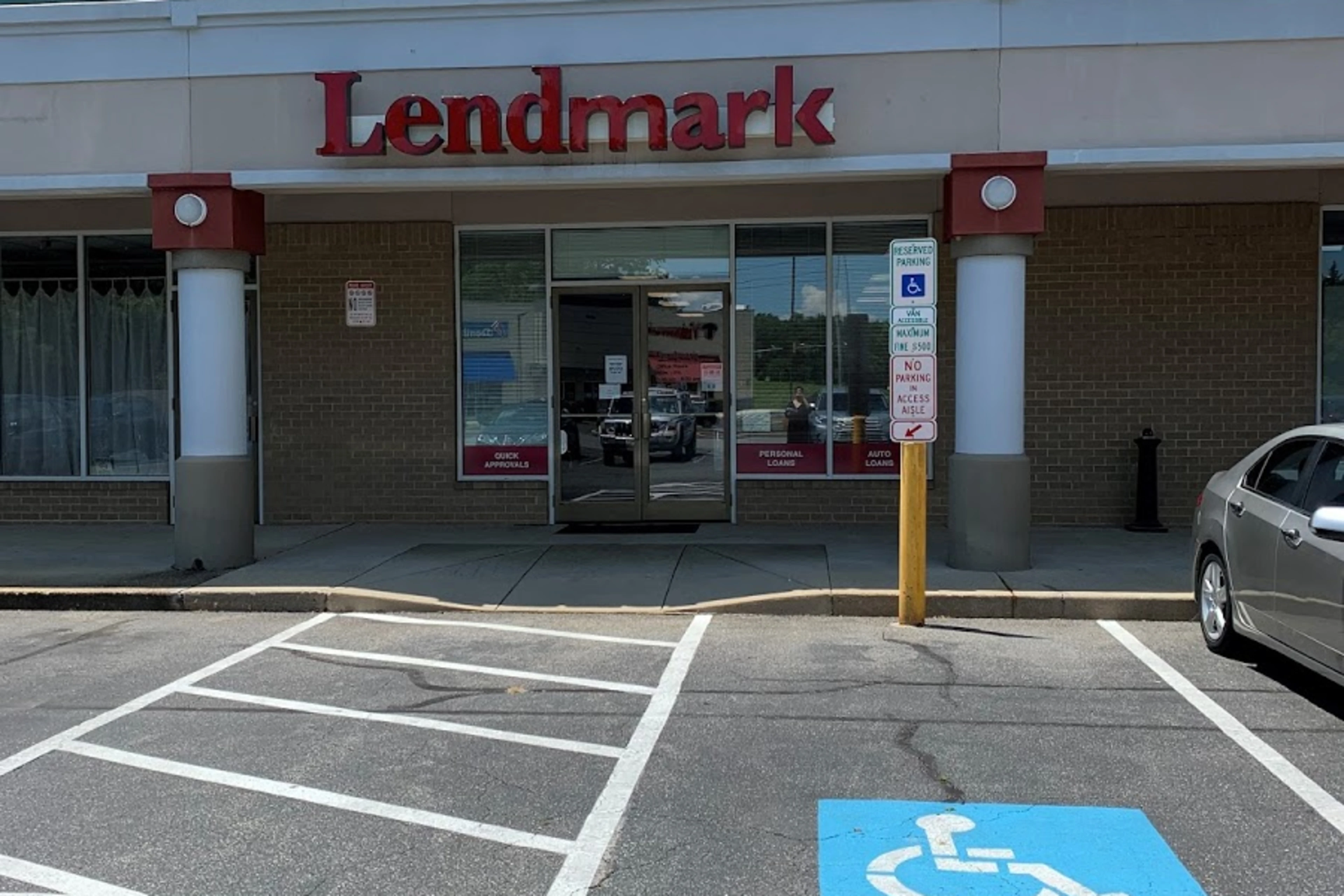 Exterior view of the branch location.