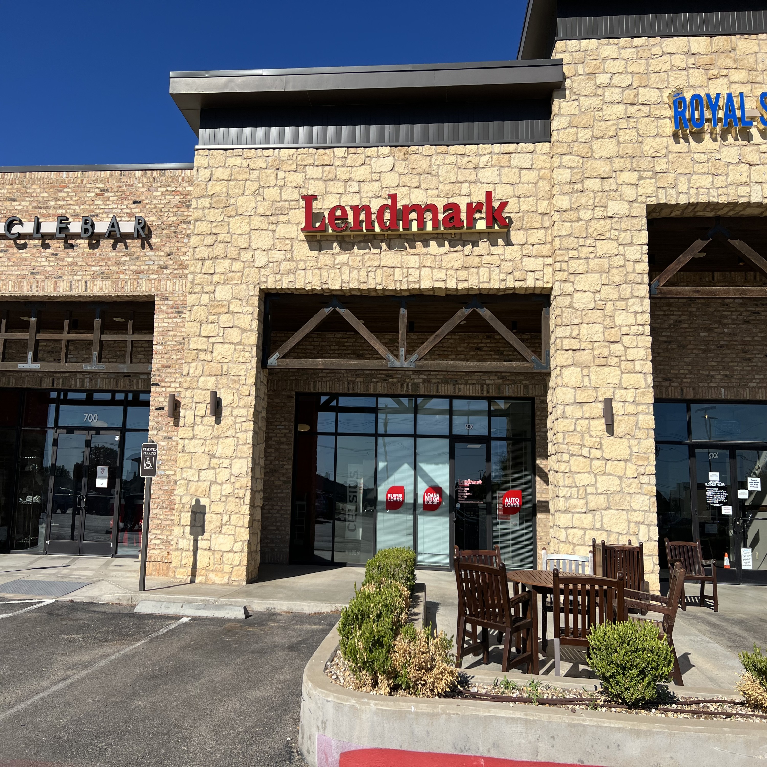 Exterior view of the branch location.