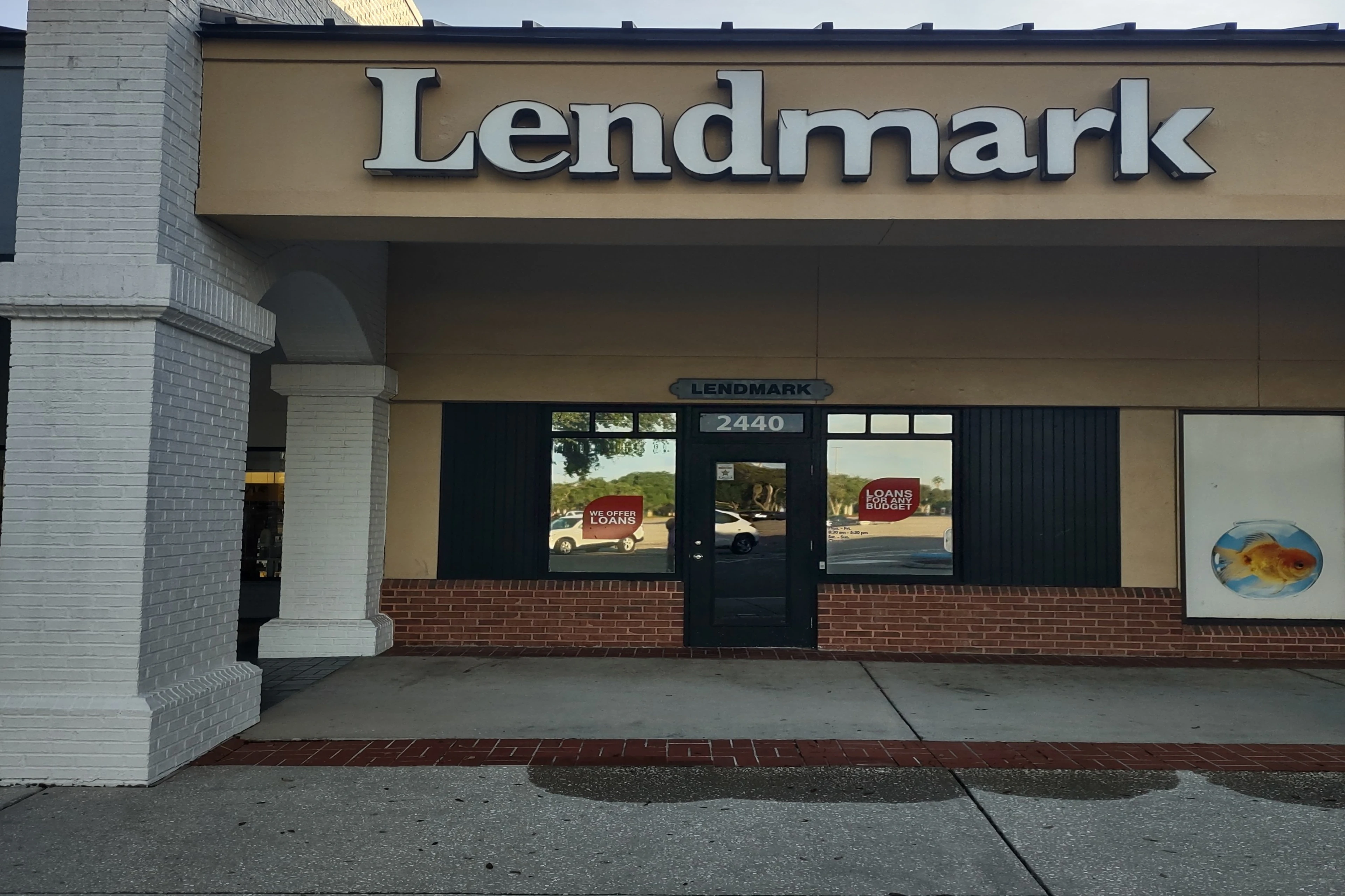 Exterior view of the branch location.