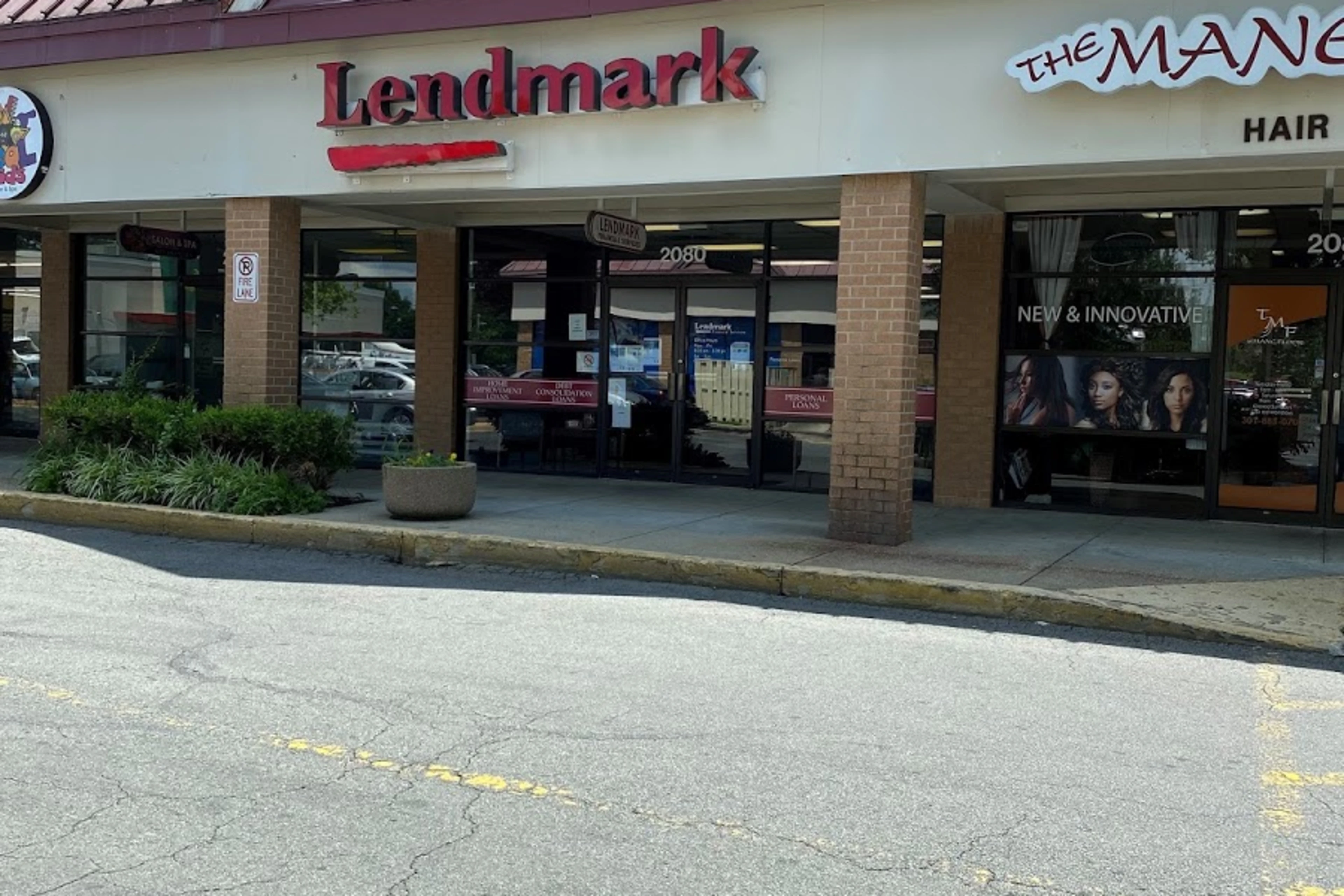 Exterior view of the branch location.