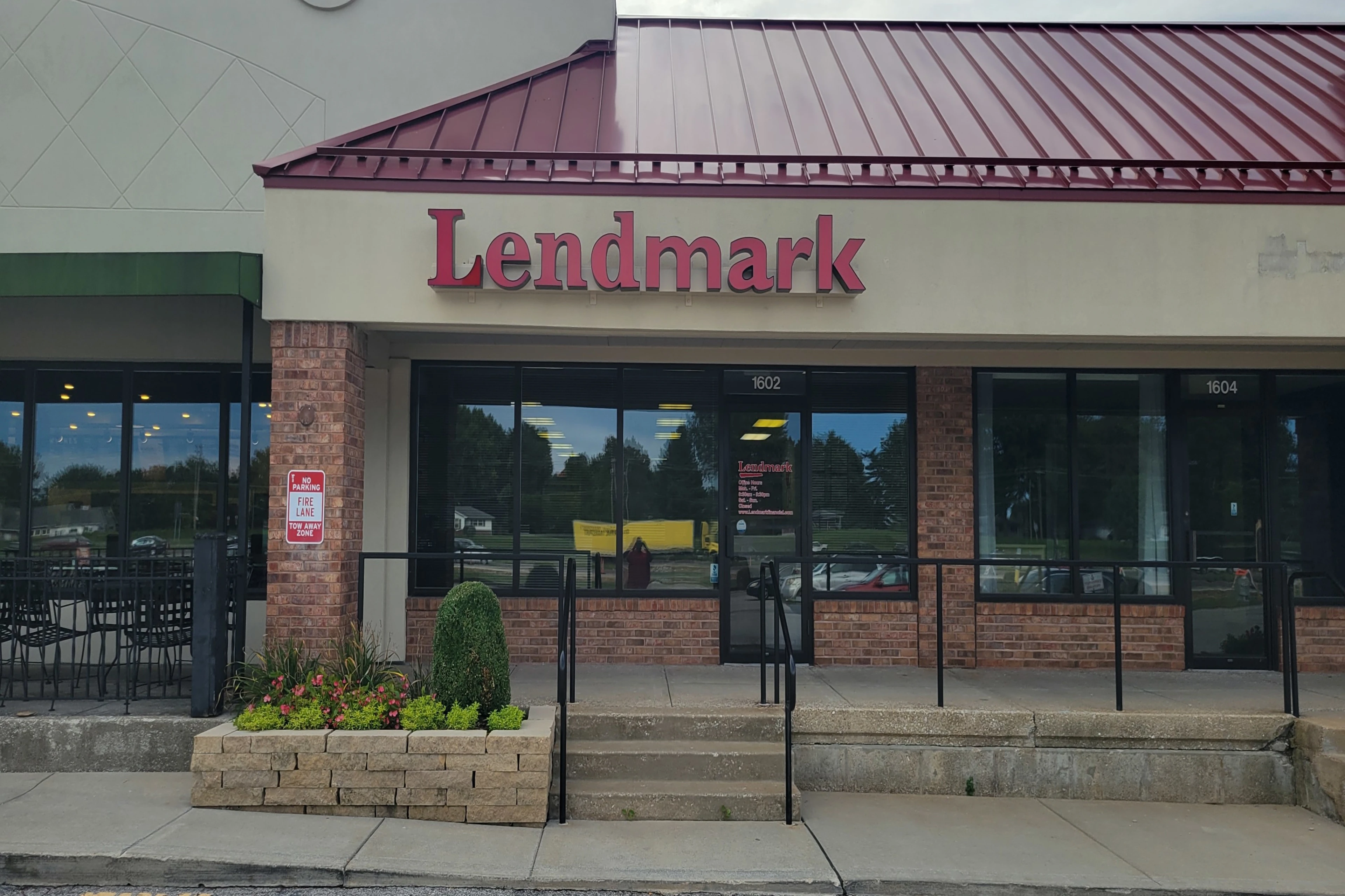 Exterior view of the branch location.