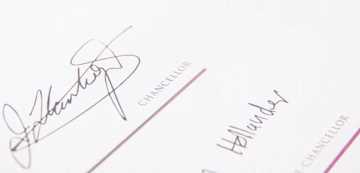 Highlight sustainability labels on your product pages