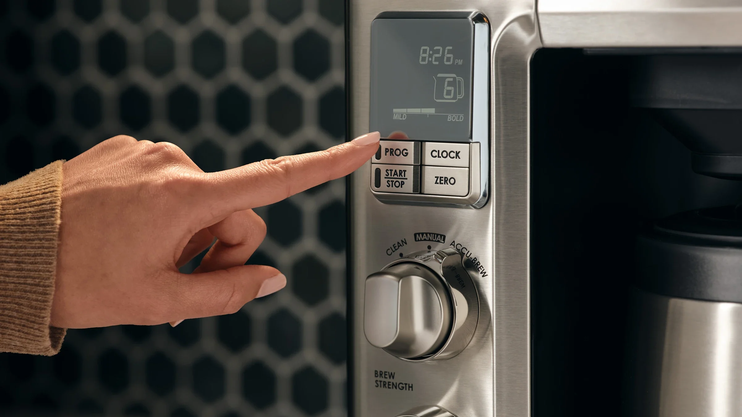 close up of the control panel on the top drip™ coffee maker with grounds scale model ltsgr500