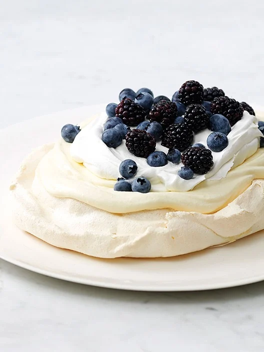 Pavlova with Berries Image