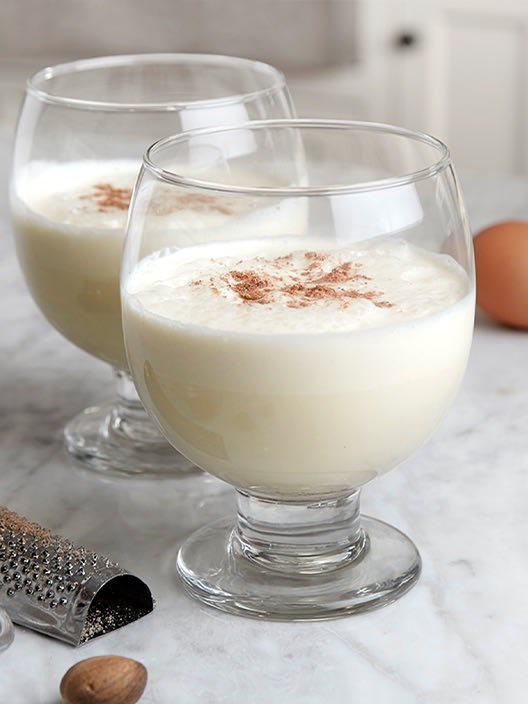 Classic Eggnog Cocktail Image