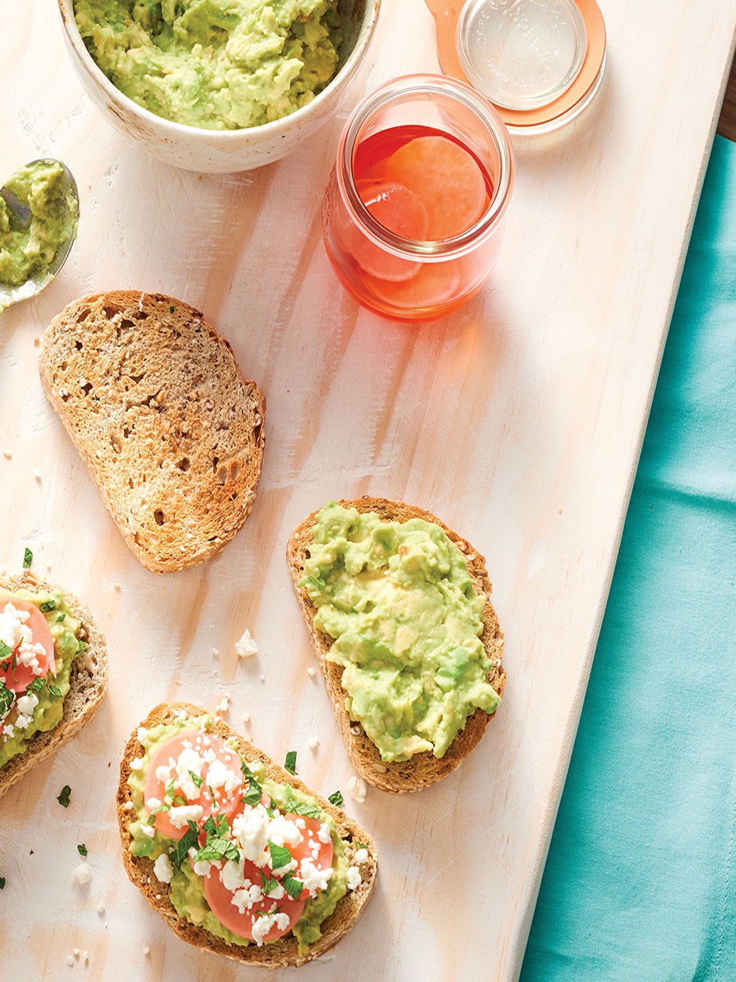 Recipe-Avocado-Toast-With-Feta-CU