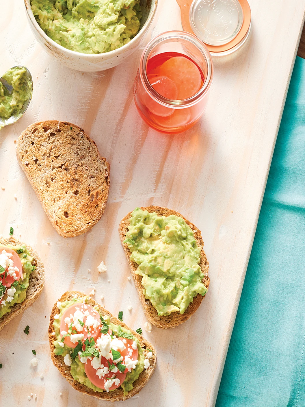 Recipe-Avocado-Toast-With-Feta-CU