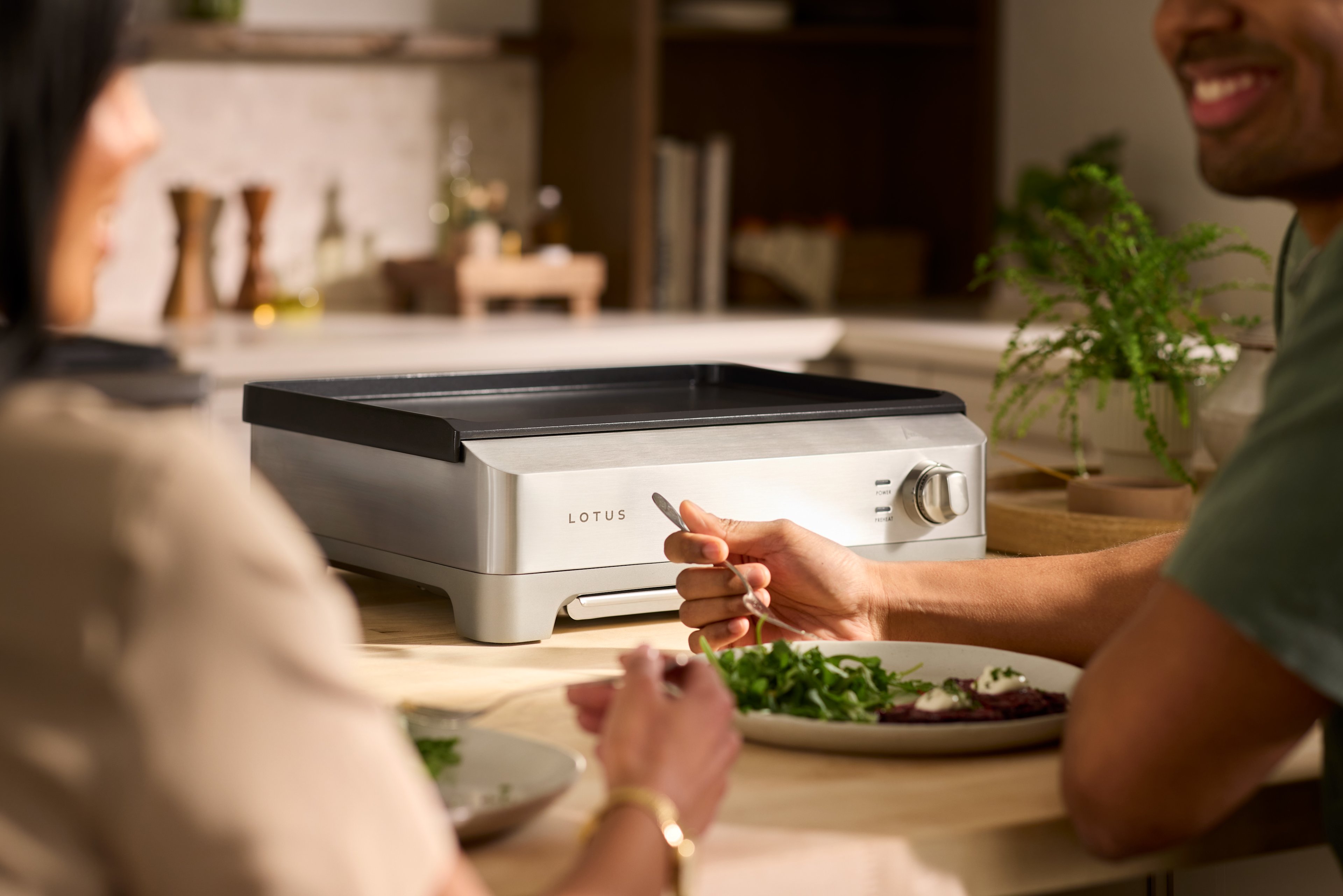 the short order™ precision sear griddle model ltsgr500 in kitchen