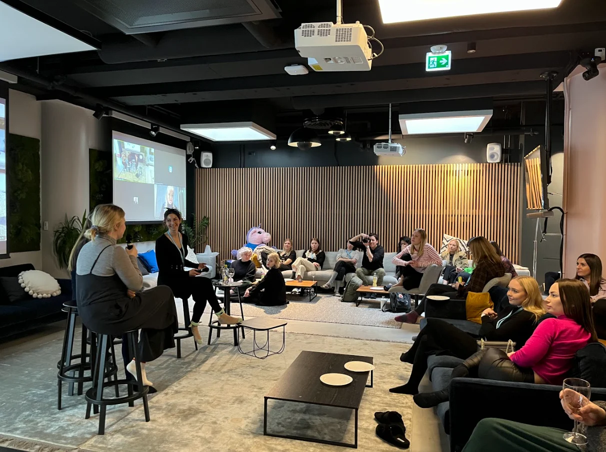 Mia in the panel of a Women of Wolt meetup about how to break into the tech industry