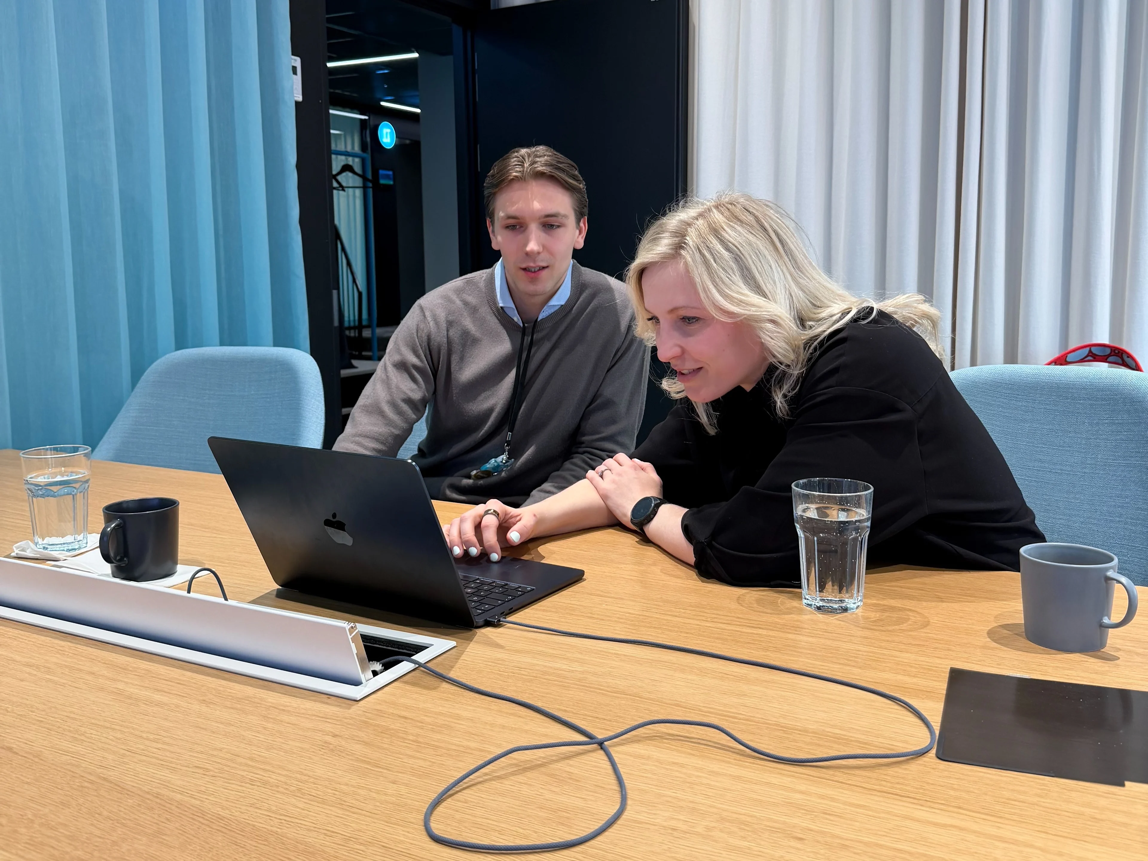 Image- Marianne and Pauli - Prodeko shadowing program - working together