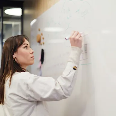 Square: product: whiteboarding exercise