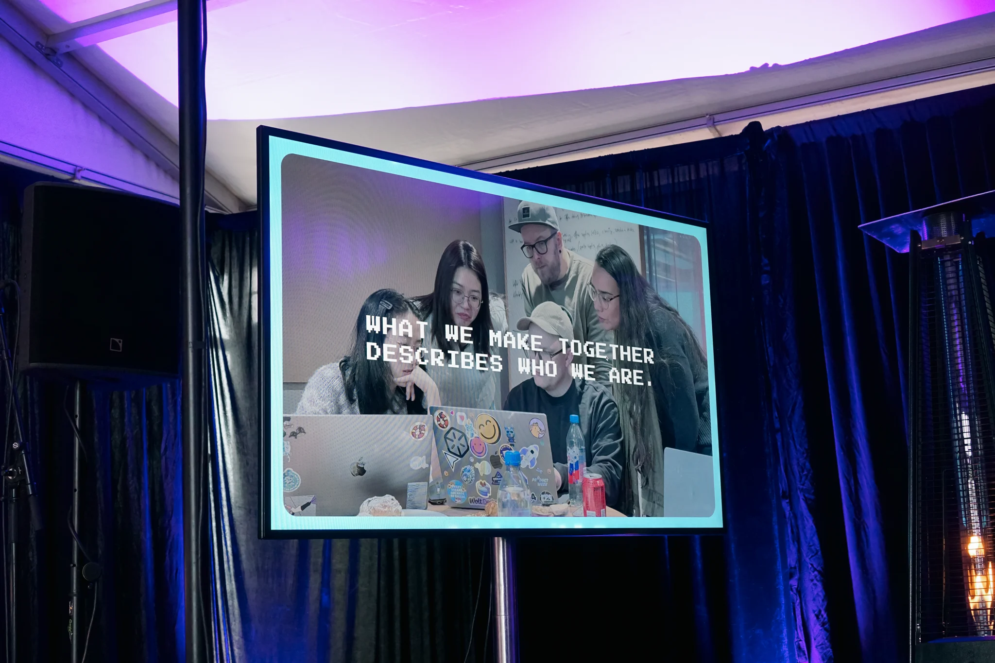 Design your portfolio blog - Wolt Design presentation on screen