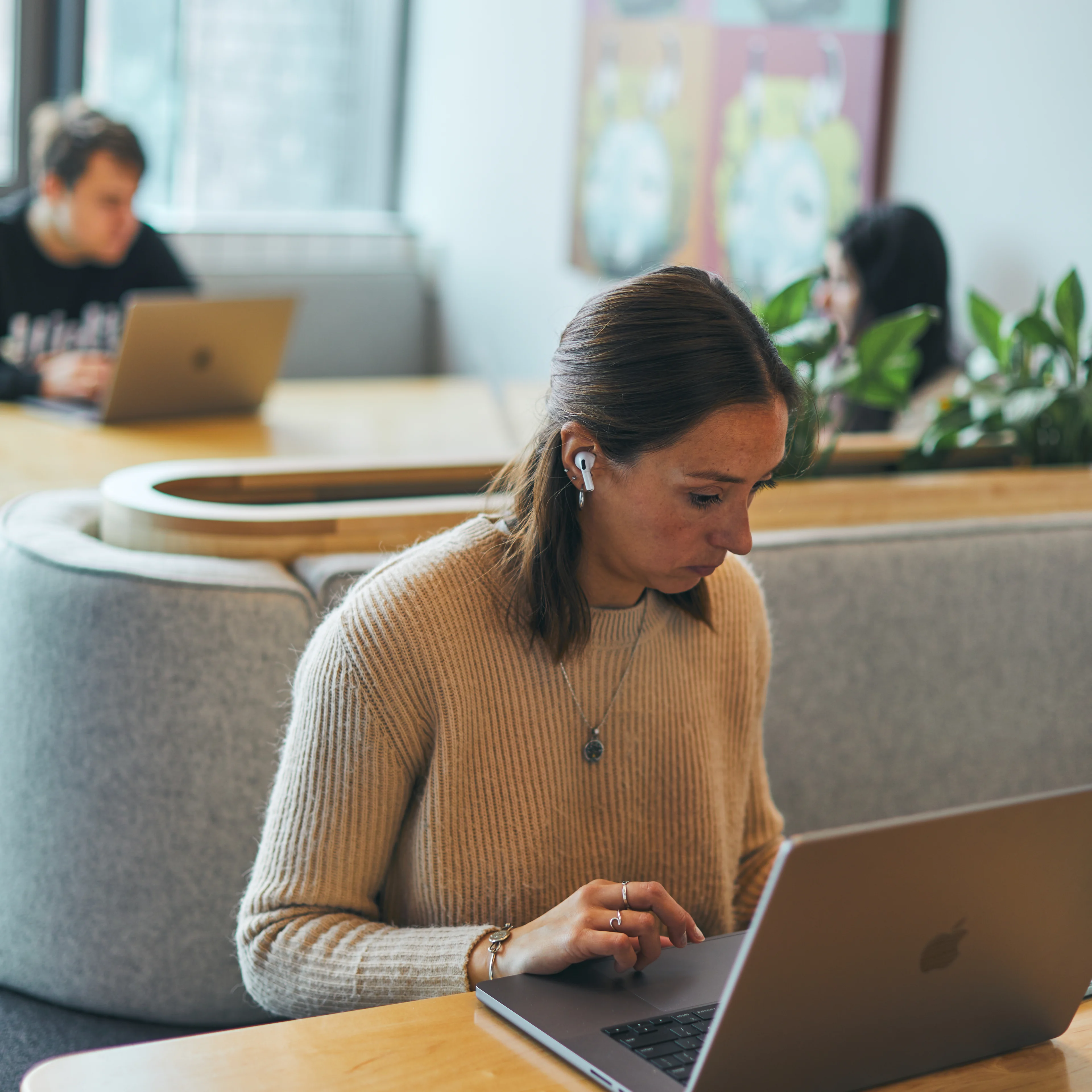 Product: working alone, laptop, focus time