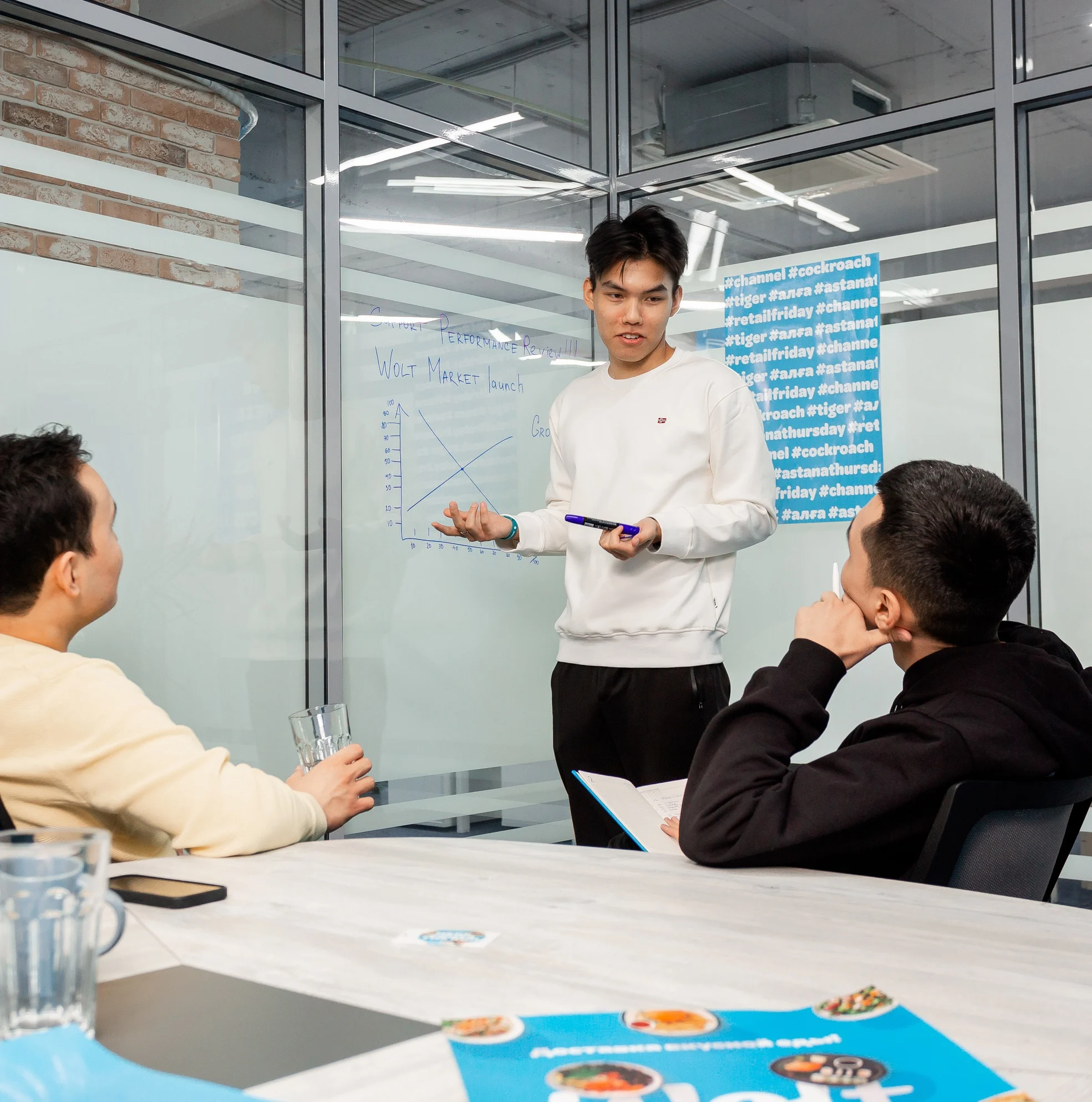 Square - office, working together, japan 3