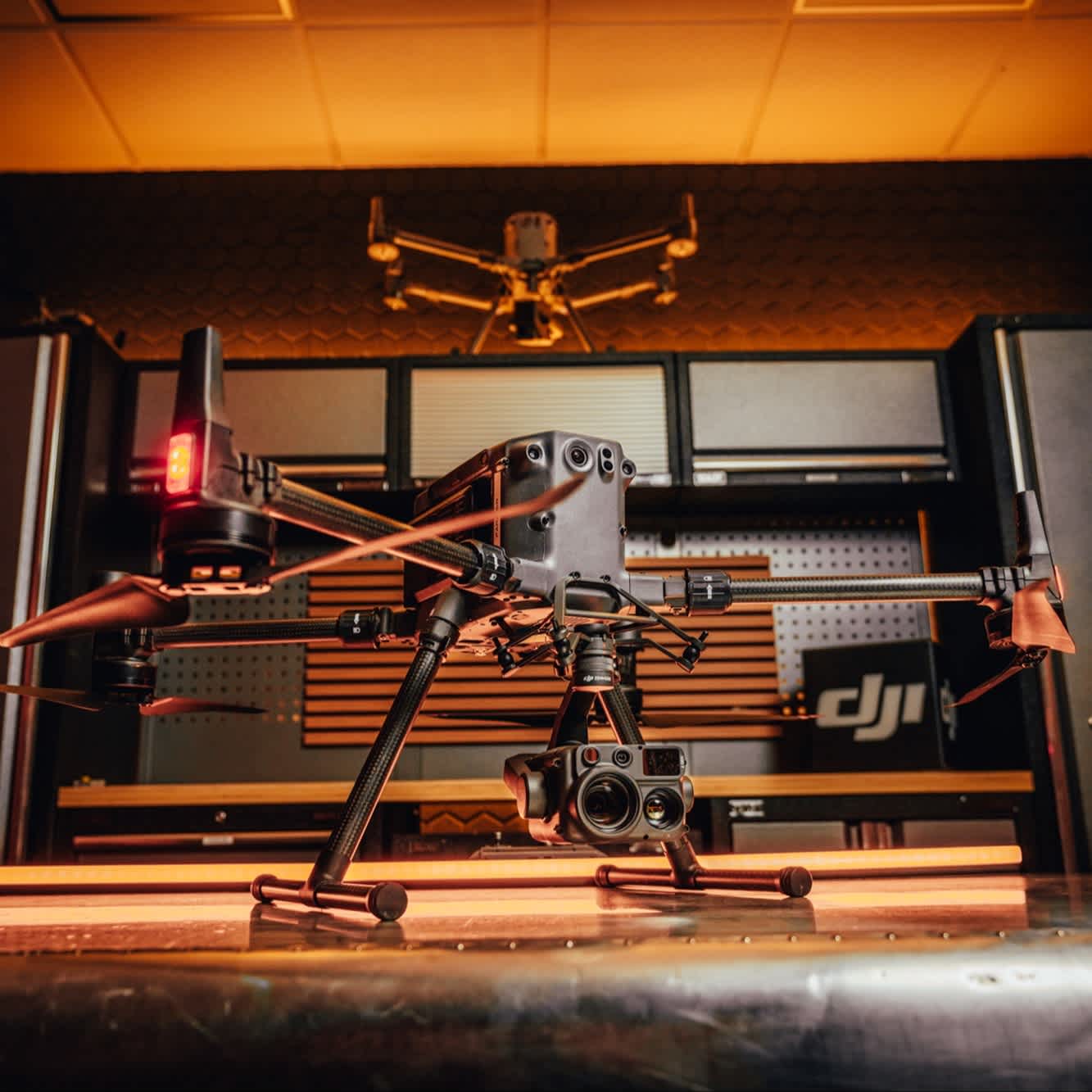 DJI Zenmuse H30T and DJI M350 RTK.