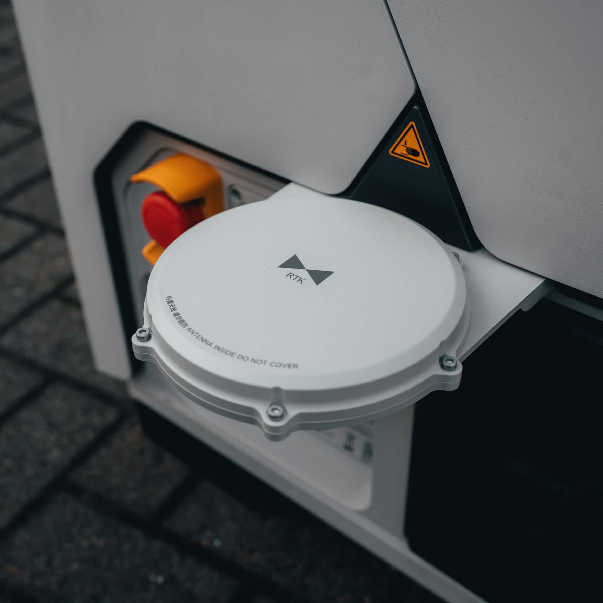 Dock 3 can utilise an RTK relay to boost video transmission.