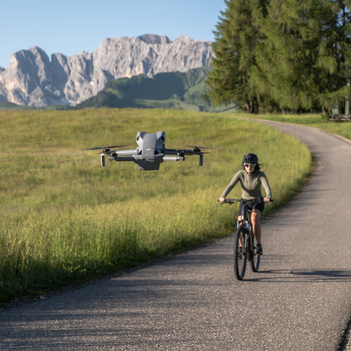 DJI Mini 5 Pro cycling