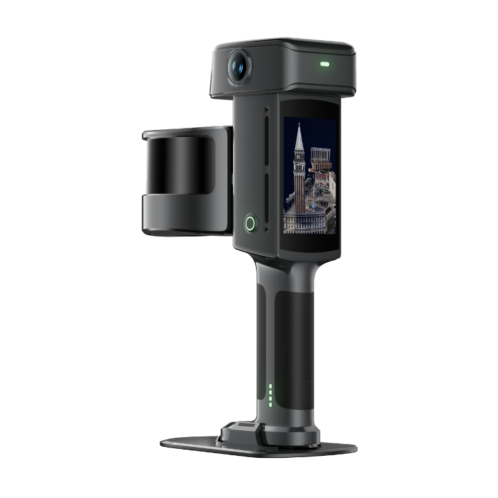 XGRIDS L3 has a built-in screen.