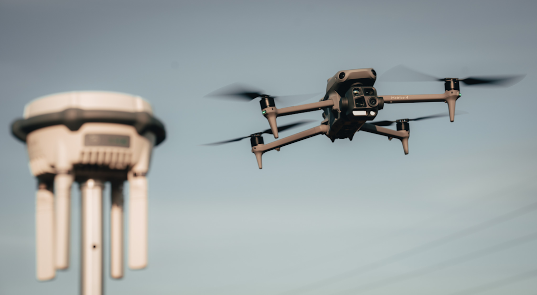 First look at DJI D-RTK 3 station