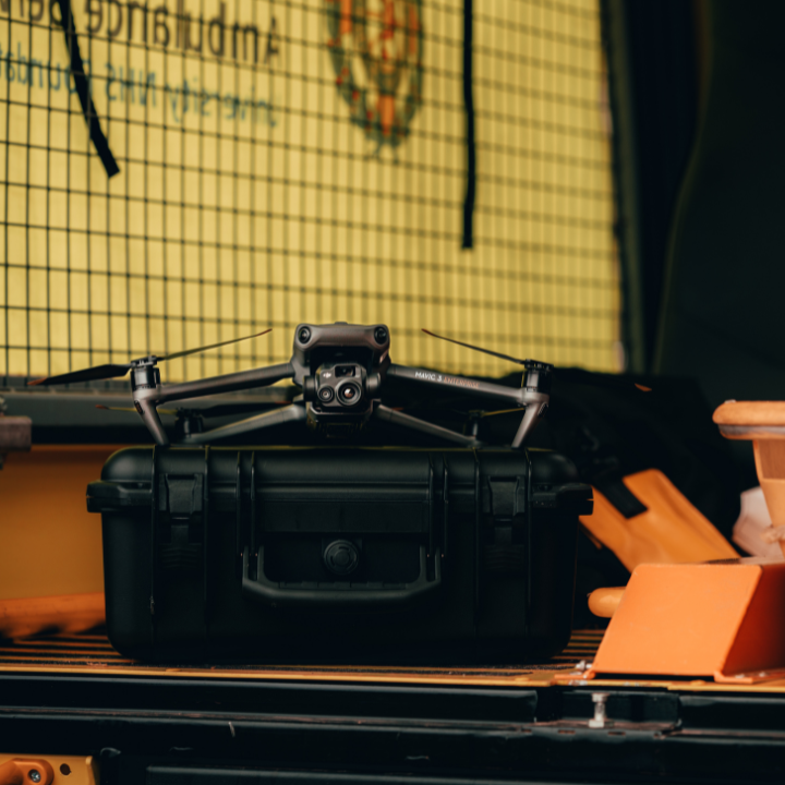 DJI Mavic 3 Thermal is lightweight and portable.