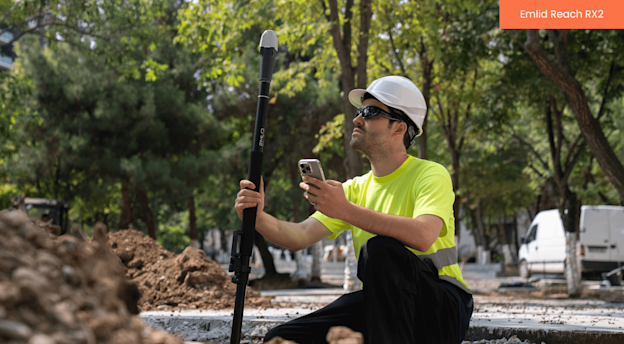 Emlid R4 Rover Emlid launches Reach RS4 Pro, RS4, and RX2: A new generation of RTK ...