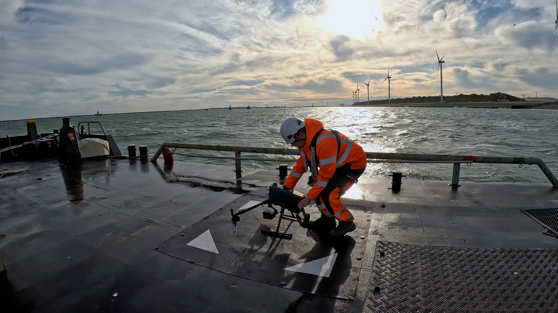 DJI M400: Automatic vessel landings for offshore drone operations