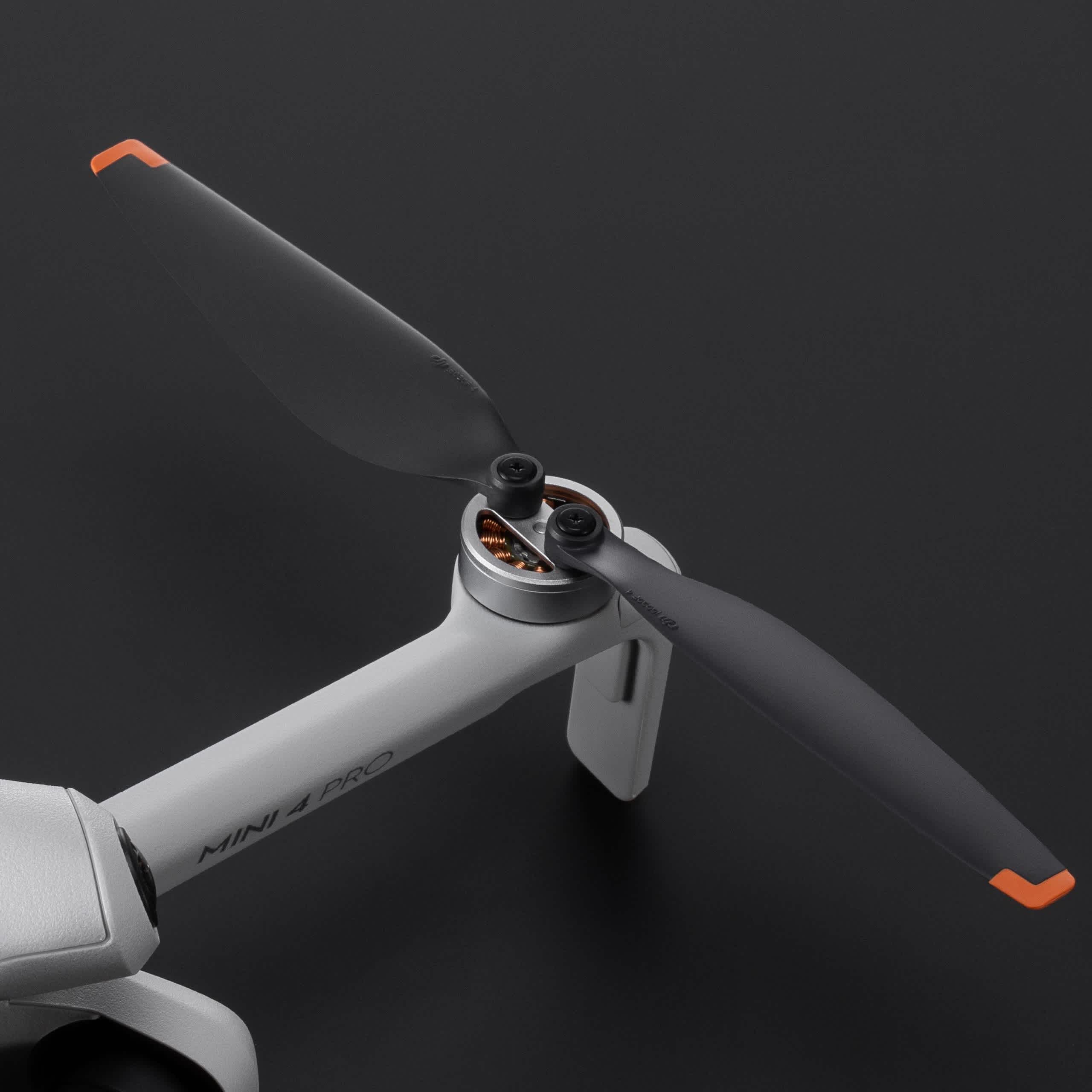 DJI Mini 4 Pro and Mini 3 Pro propellers.