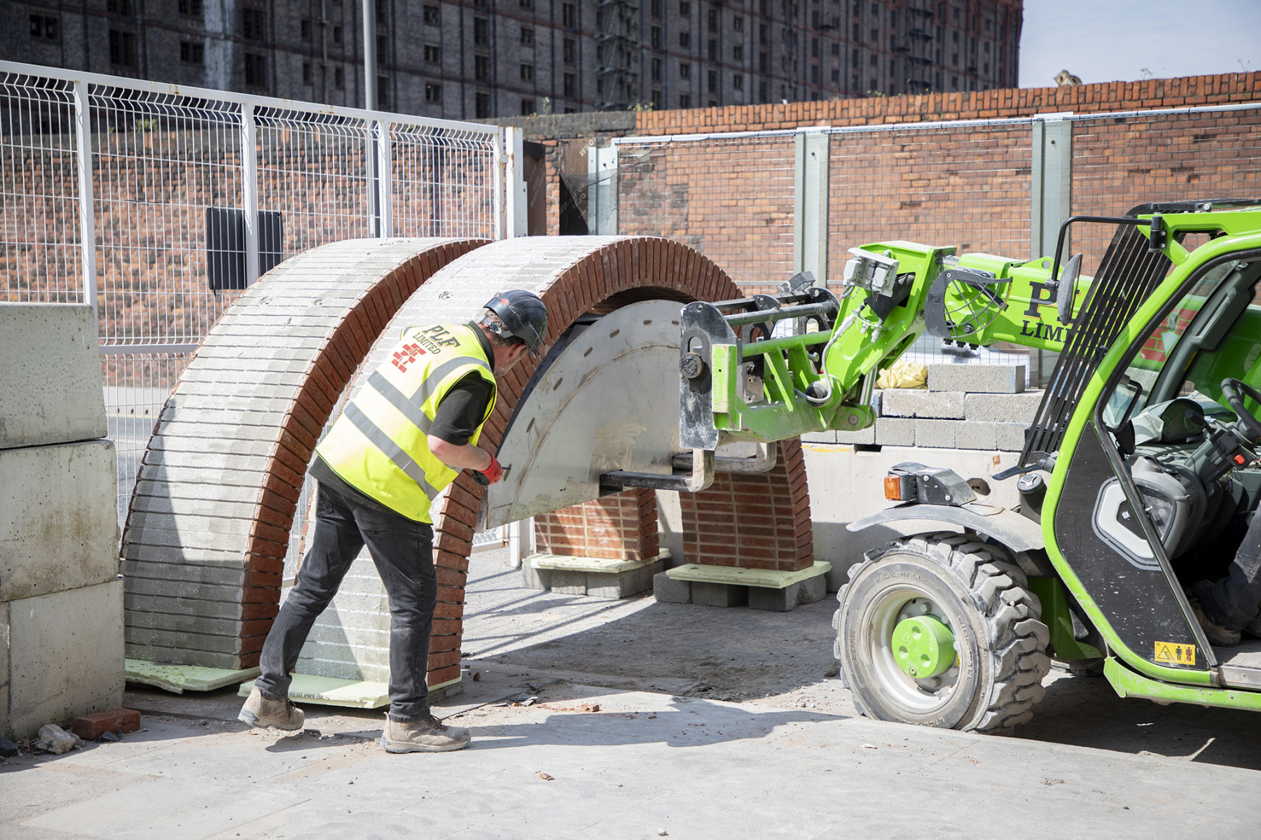 Lightbody Street, Liverpool - Precast arches