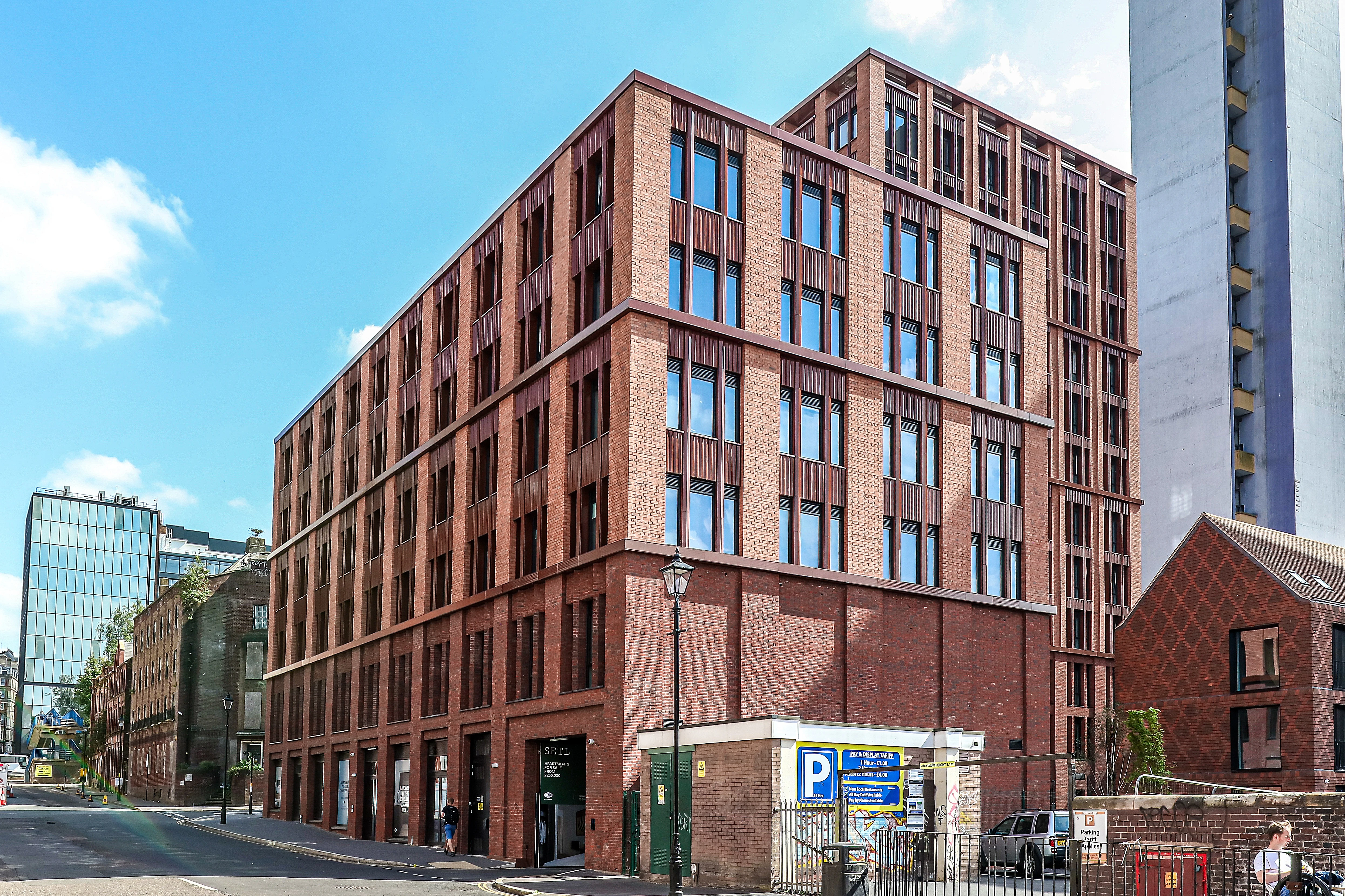 Brick type used: Arden Weathered Red, Cissbury Red Multi bricks