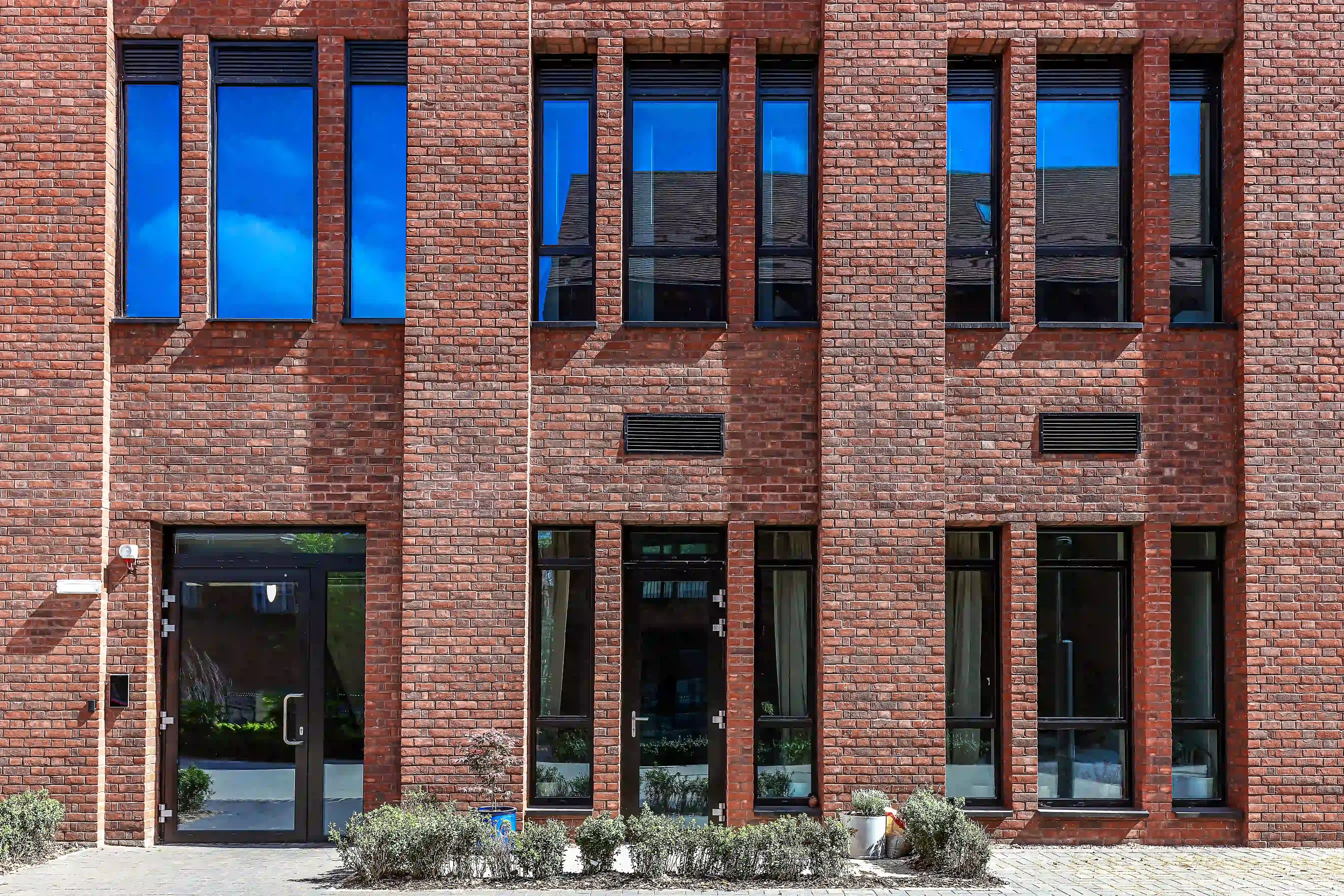 Brick type used: Arden Weathered Red