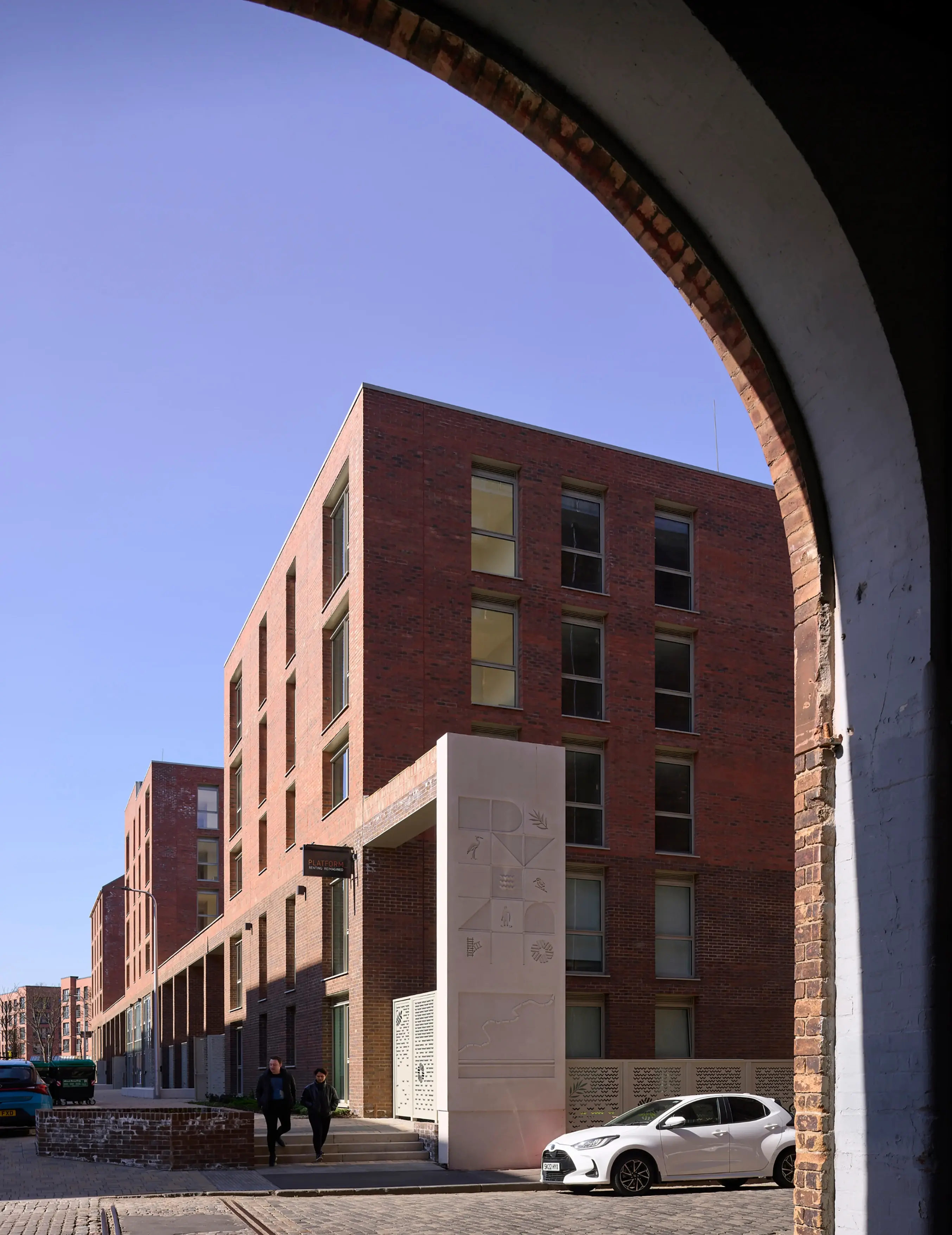 Brick type used: Birtley Old English, Birtley Old English Brown, Birtley Old English Buff, Ivanhoe Cream Original