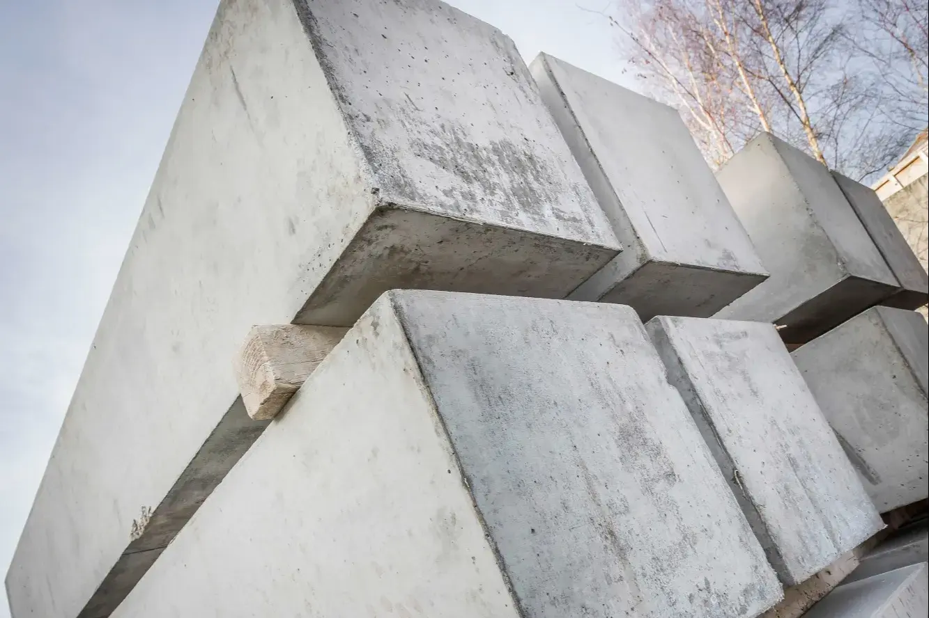 Bespoke precast concrete blocks